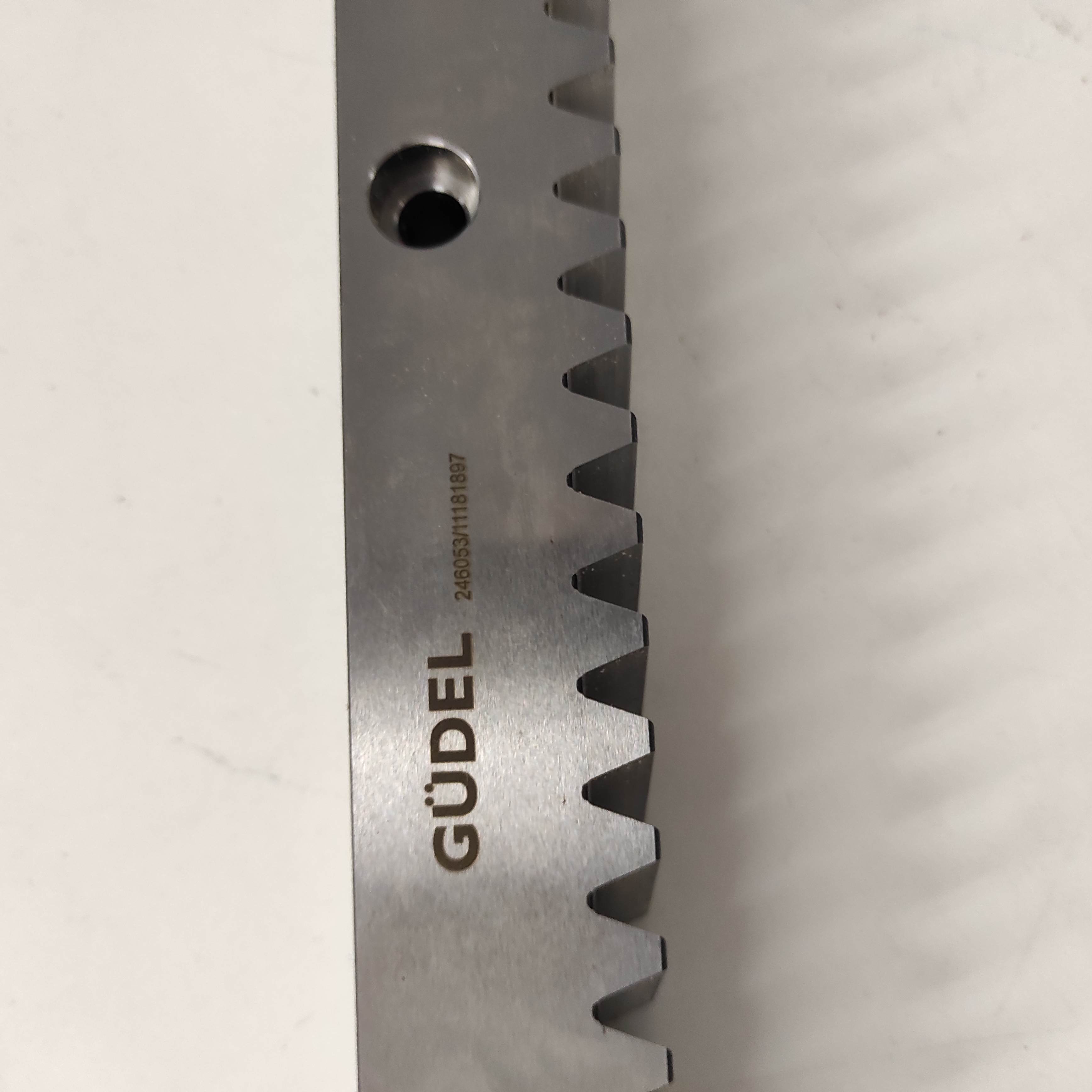 246053