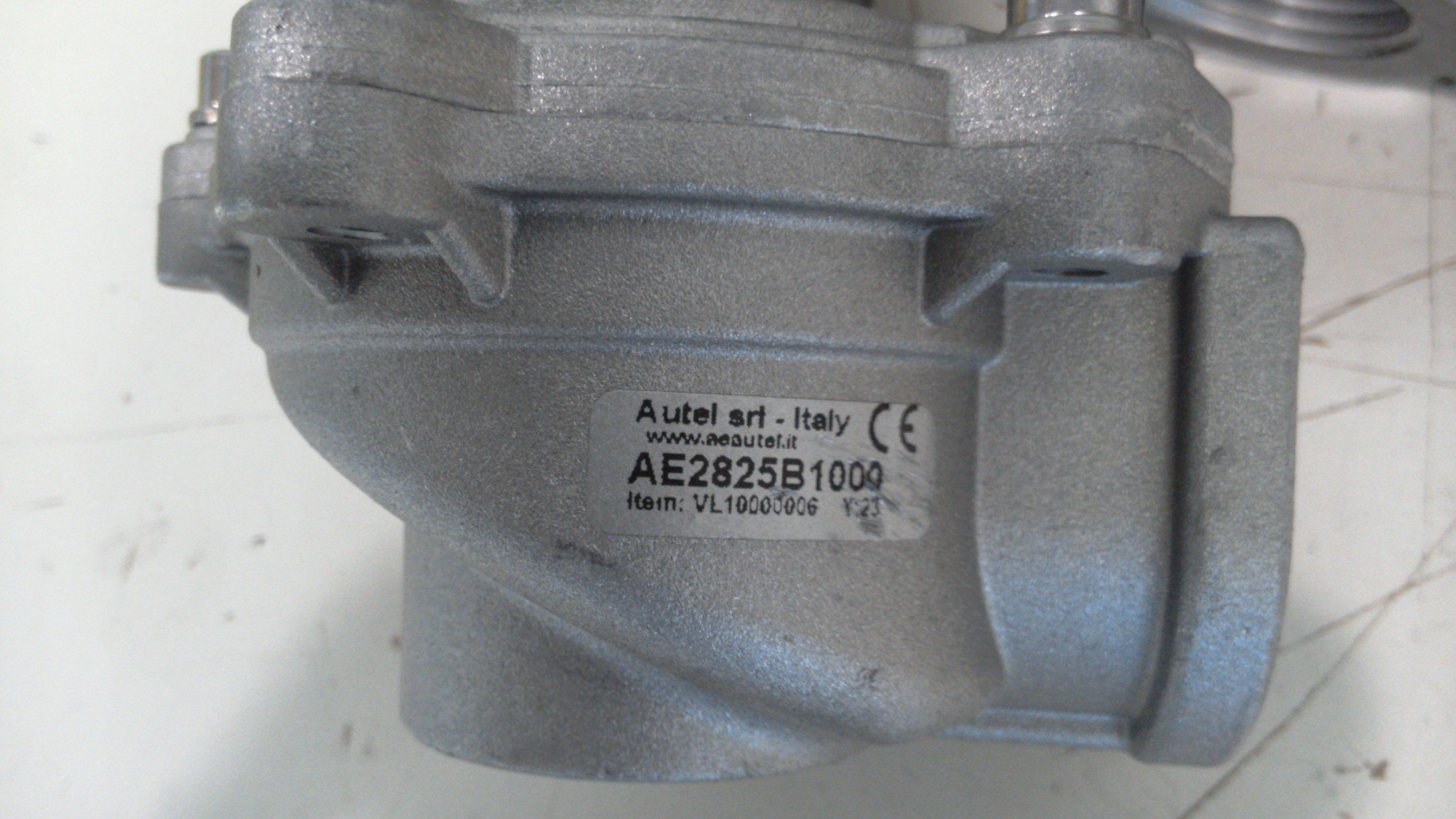 AE2825B1000