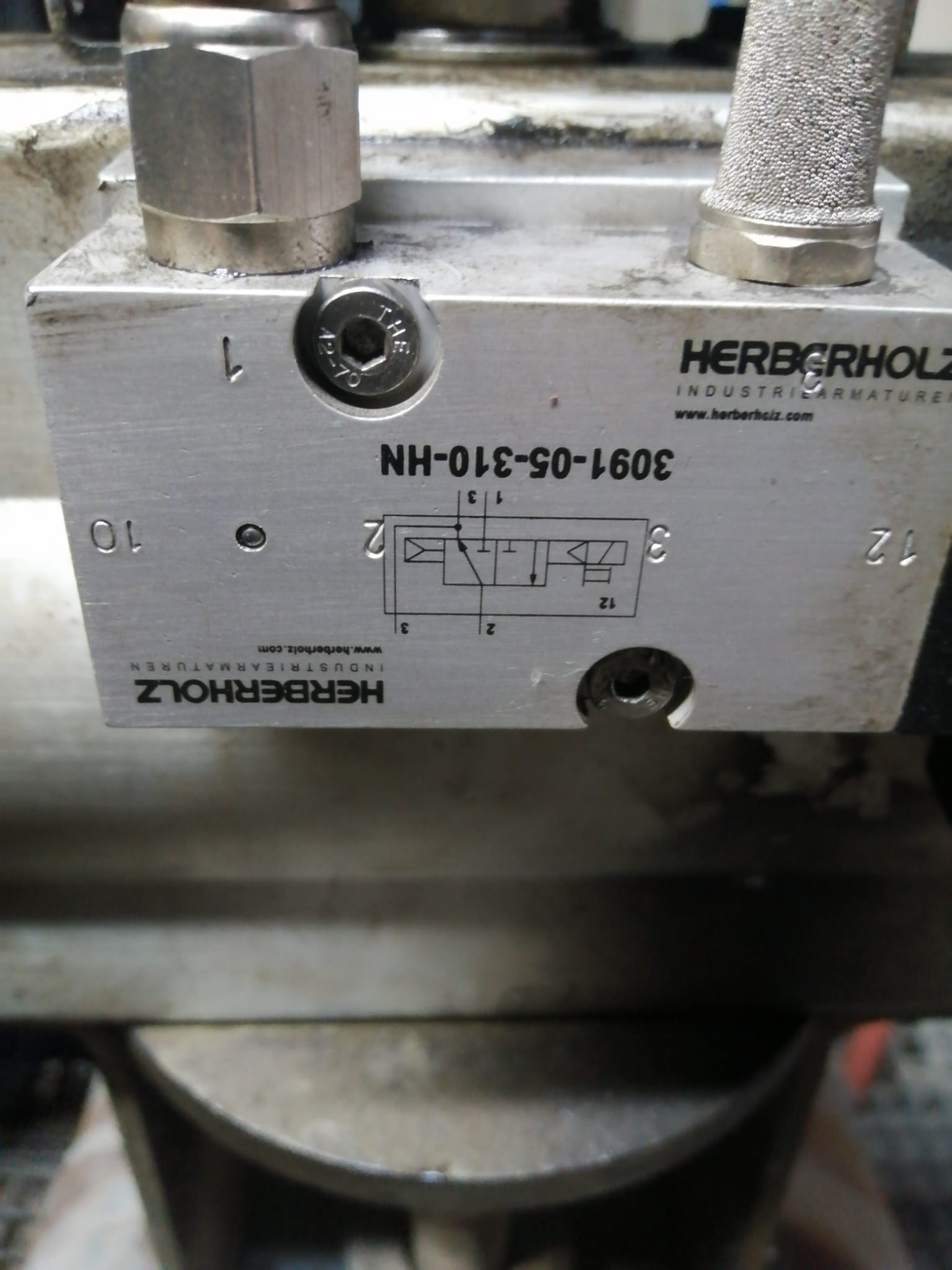 3091-05-310-HN-157 (230V-HH)