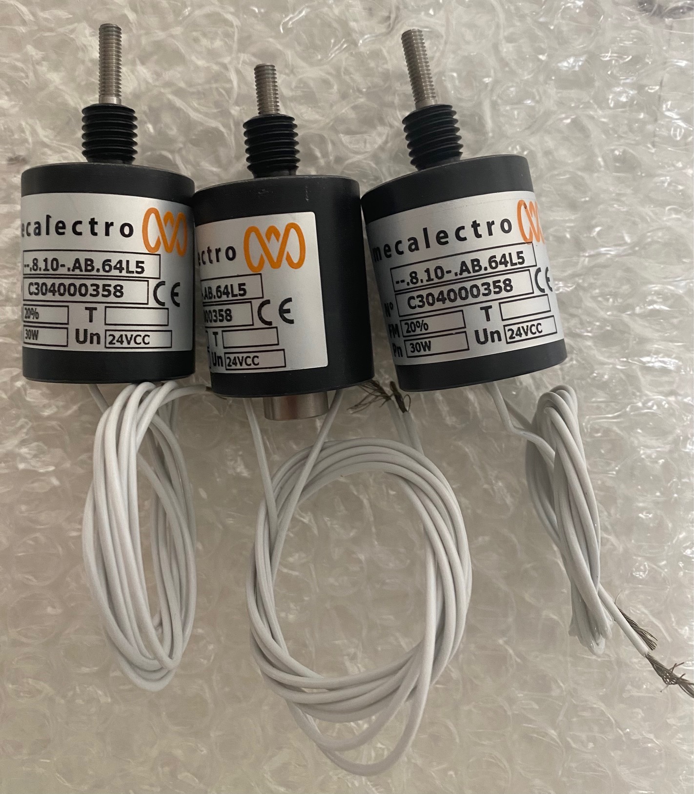 --.8.10-.AB.64L5 - 24VCC-20% (code 1810137A36)