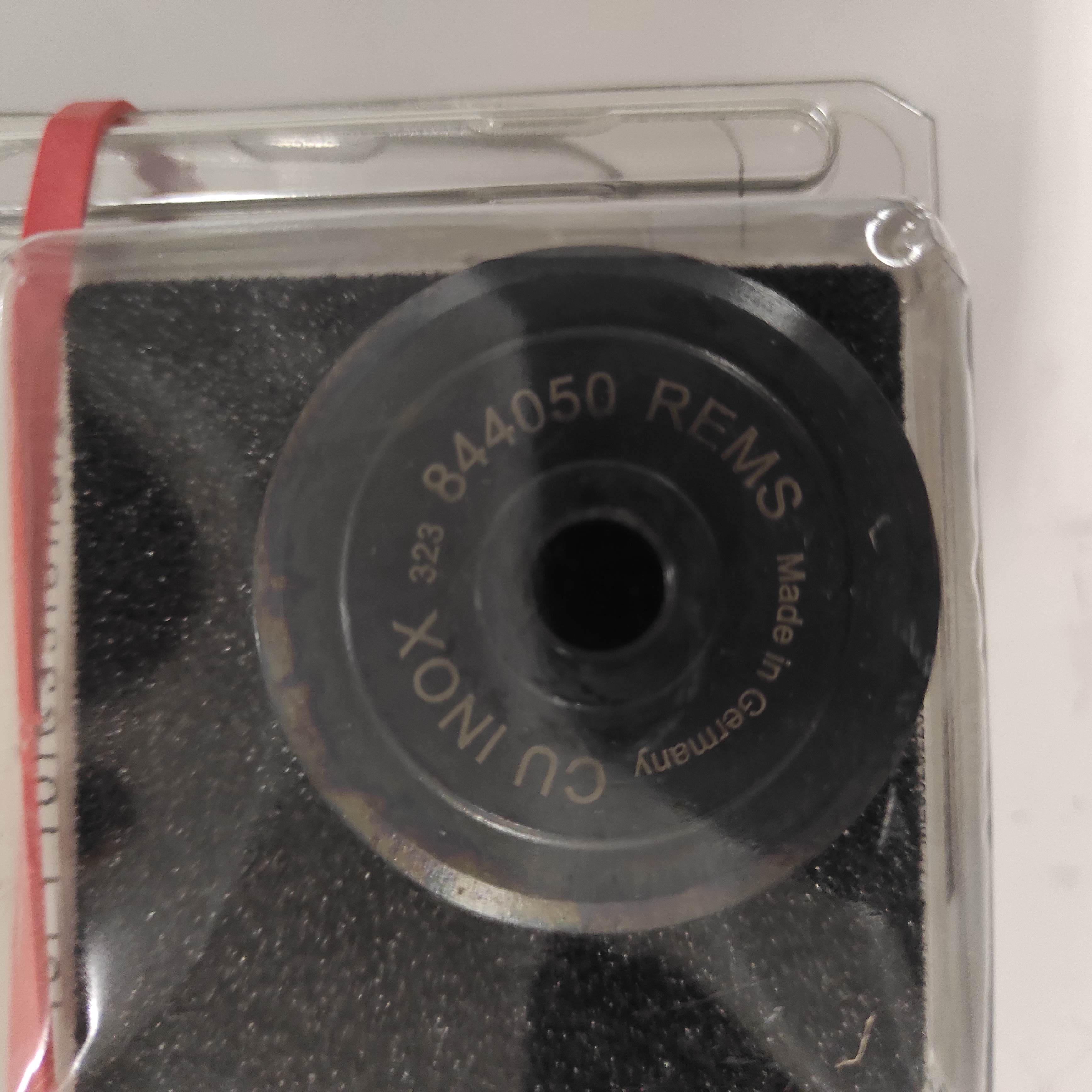 844050 R