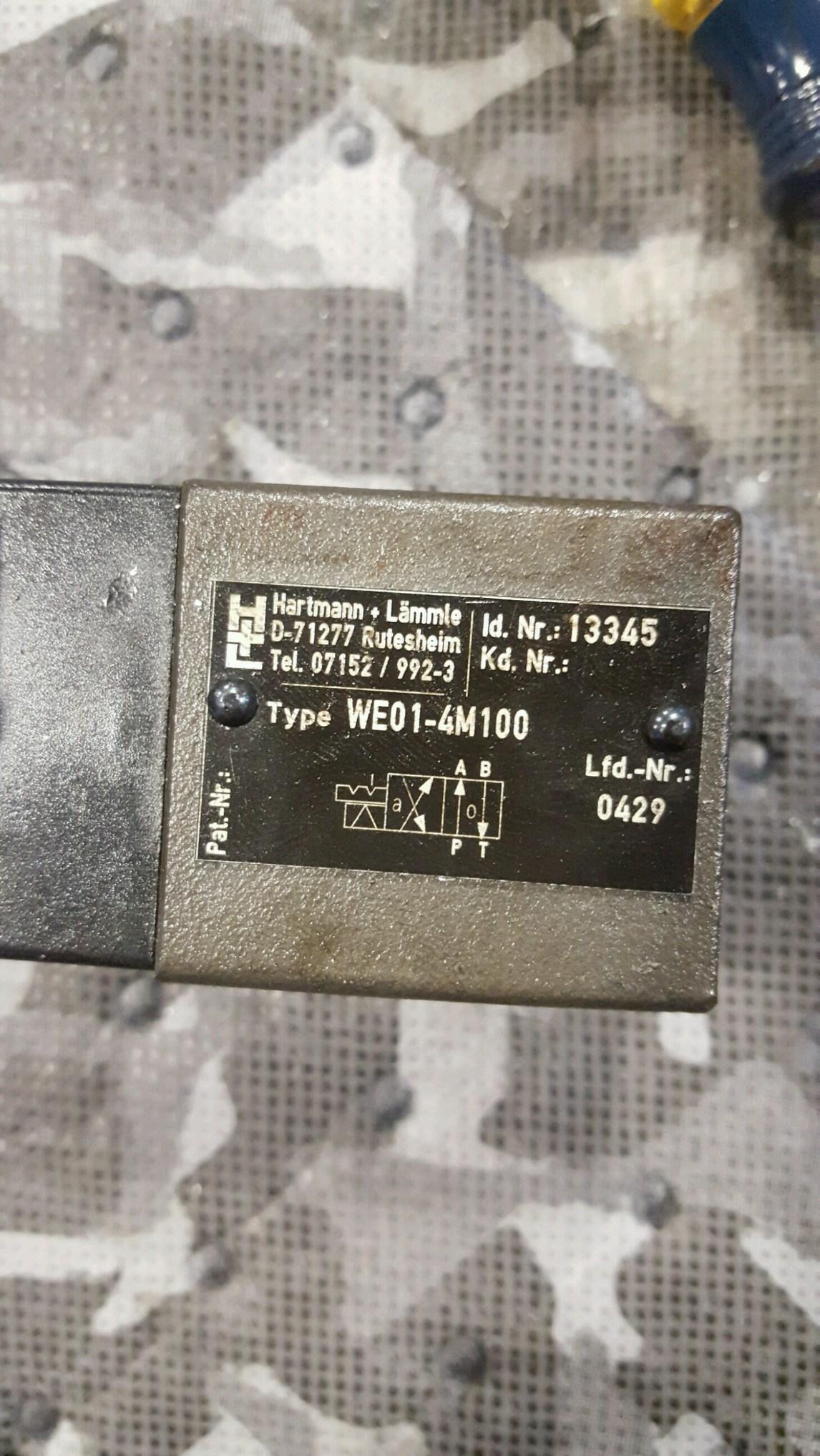 WE01-4M100D24/0H