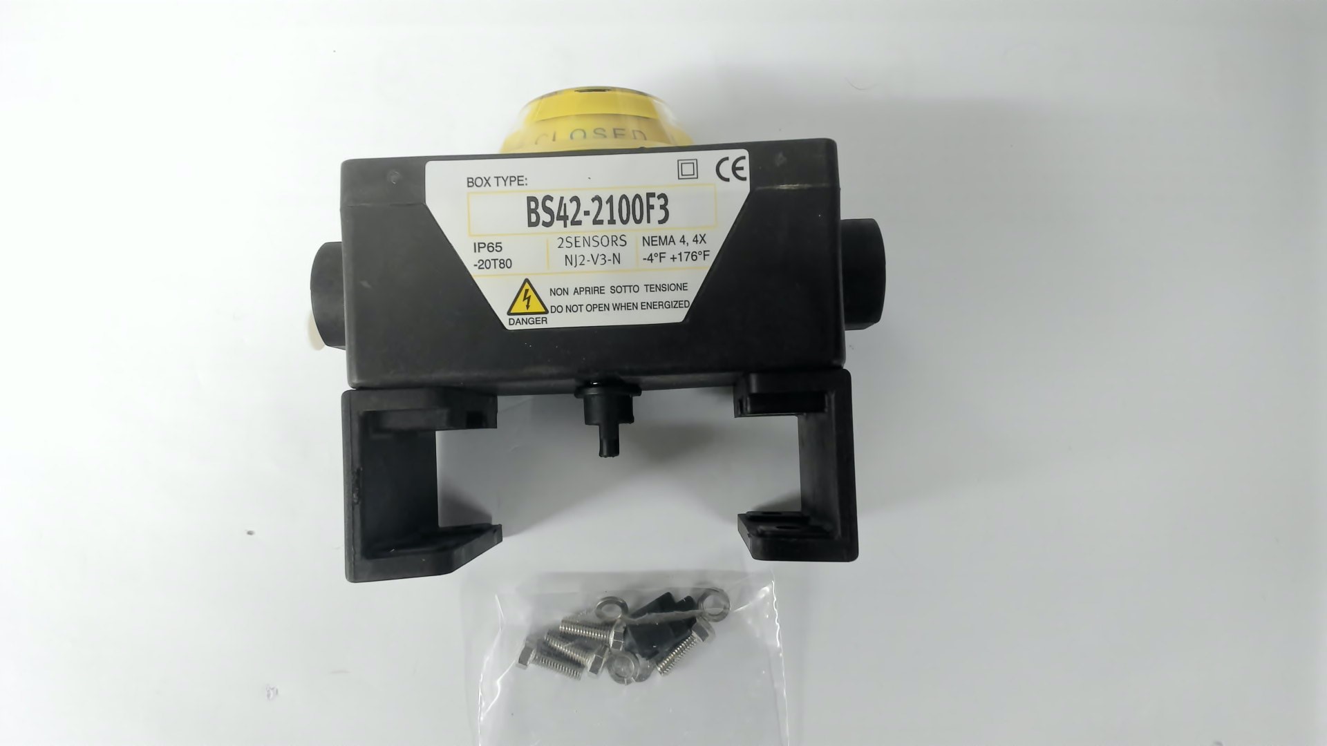 SWB-BS42-2100F3-2xP&F-1xM20