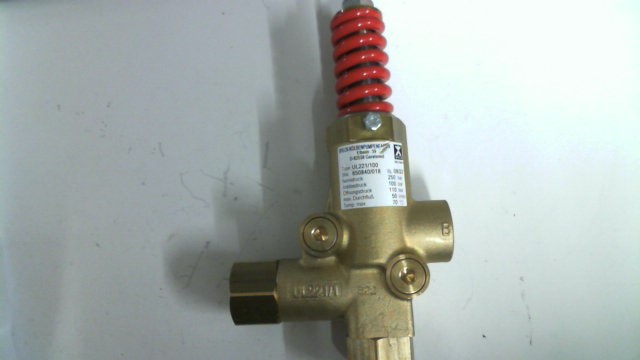 UL 221/100