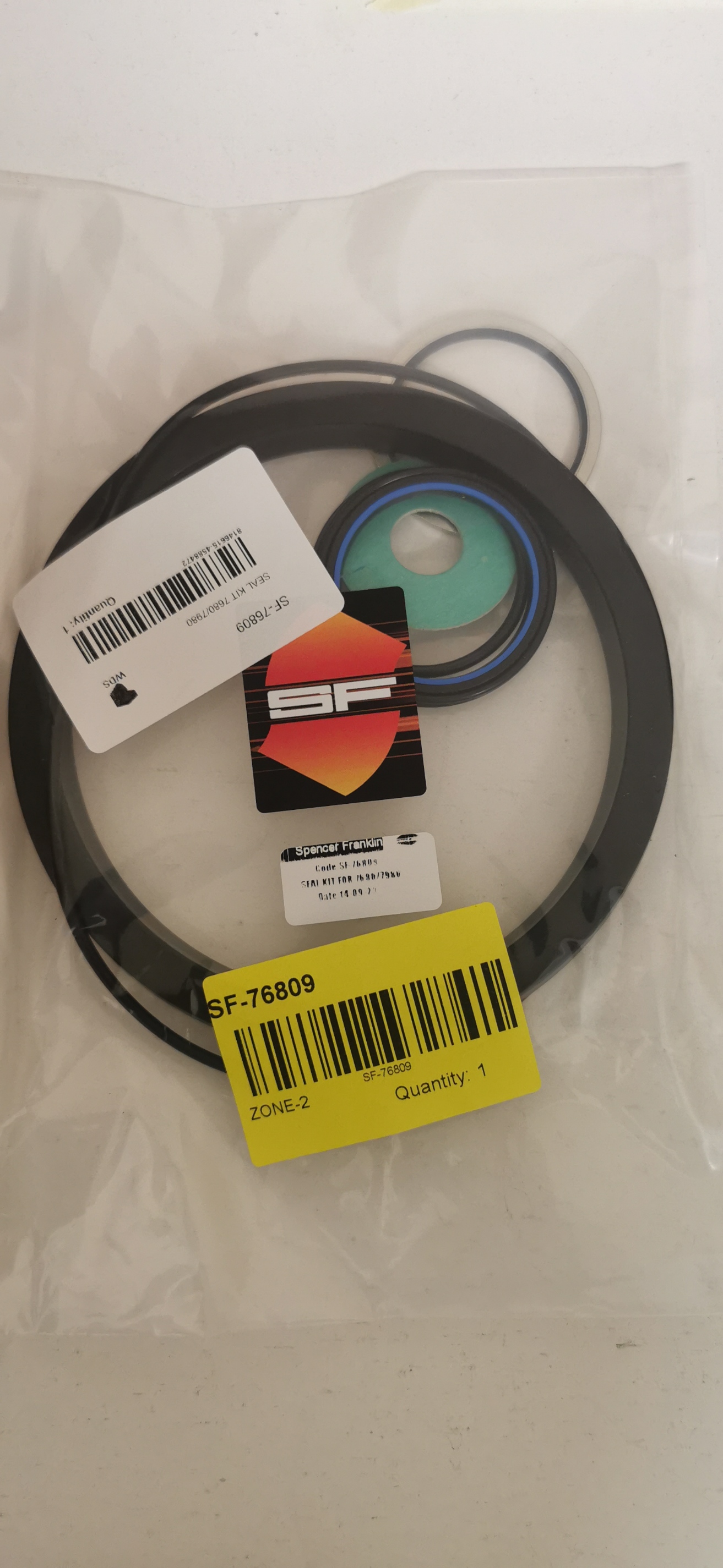 Seal kit for SF-7680 V