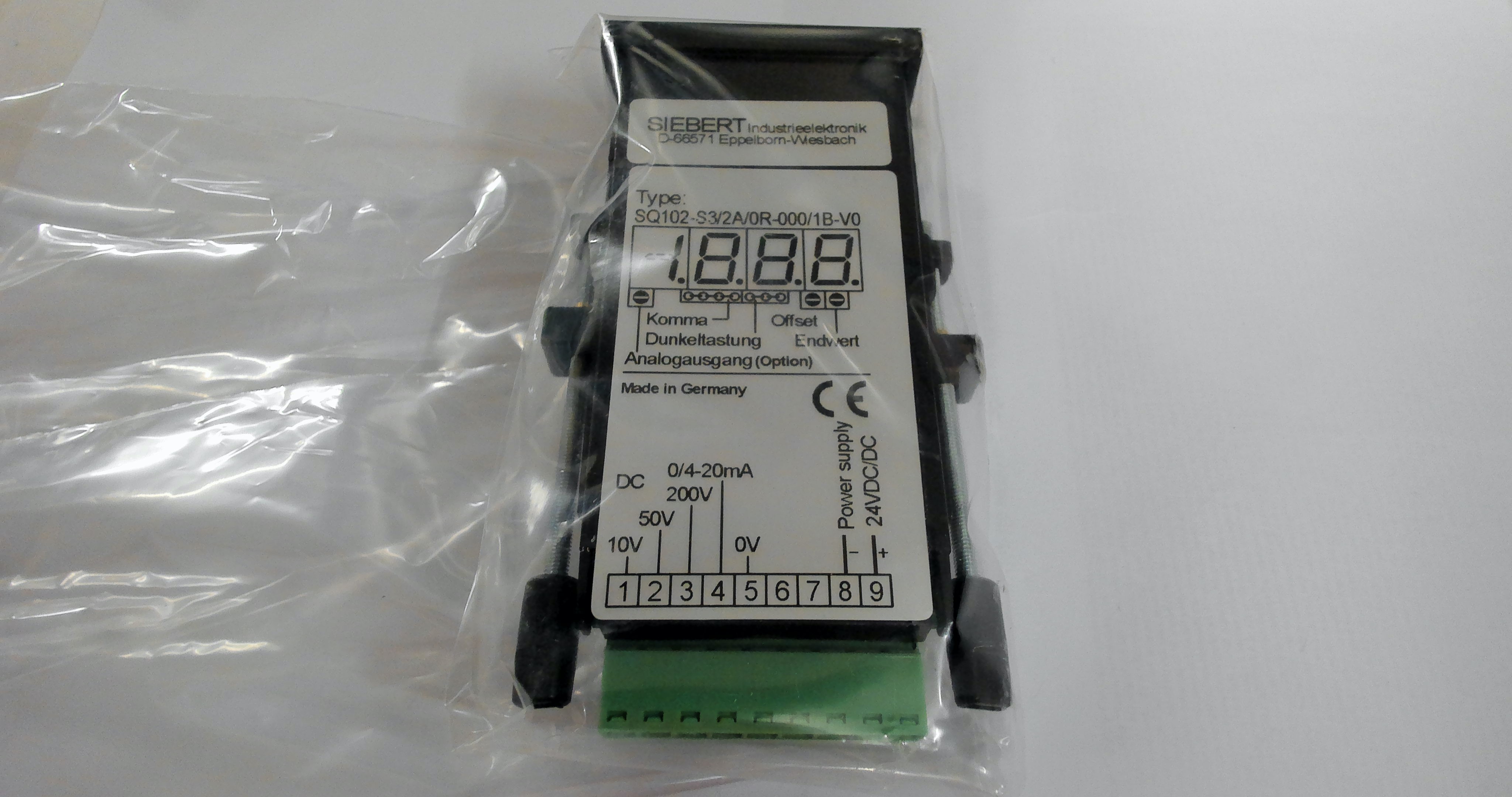 SQ102-S3/2A/0R-000/1B-V0