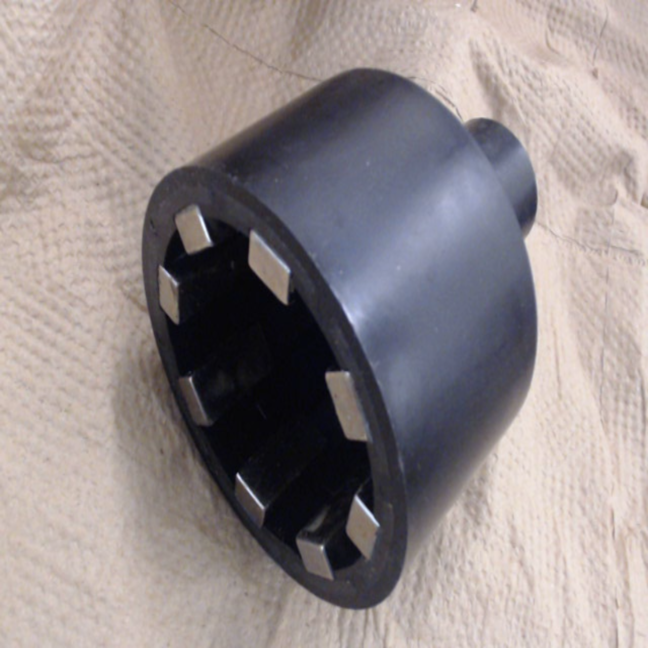 561P201956-520