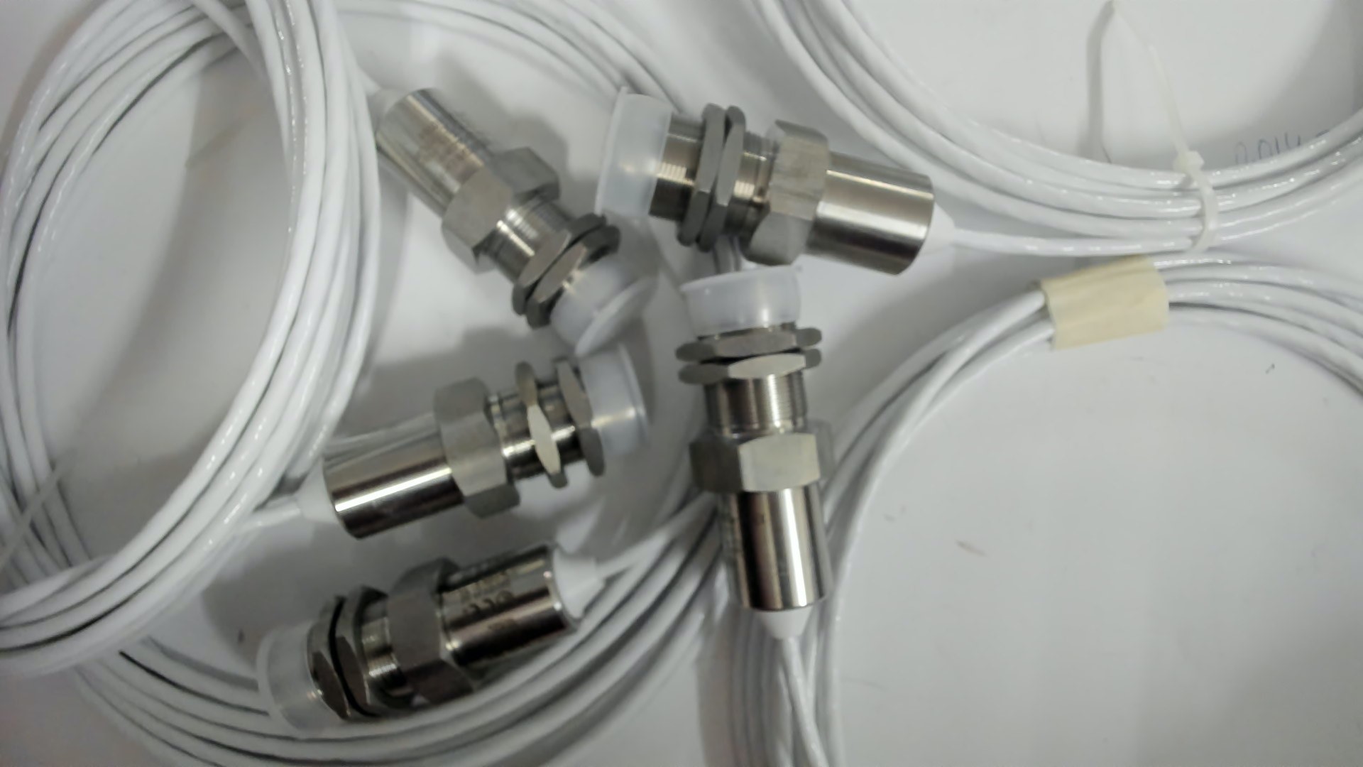 DFS2215.01 SHV  / 304Z-05164
