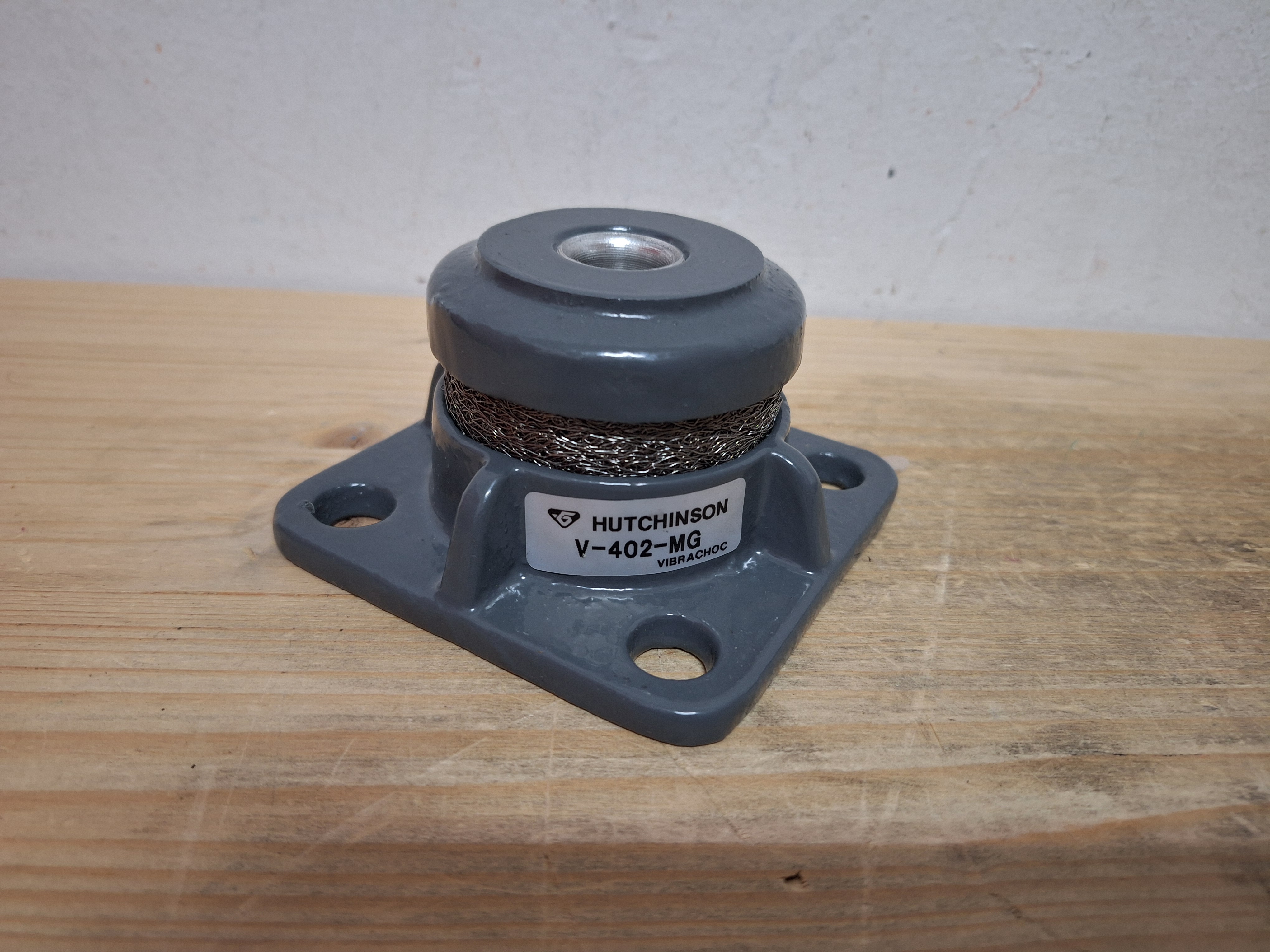 V402MG