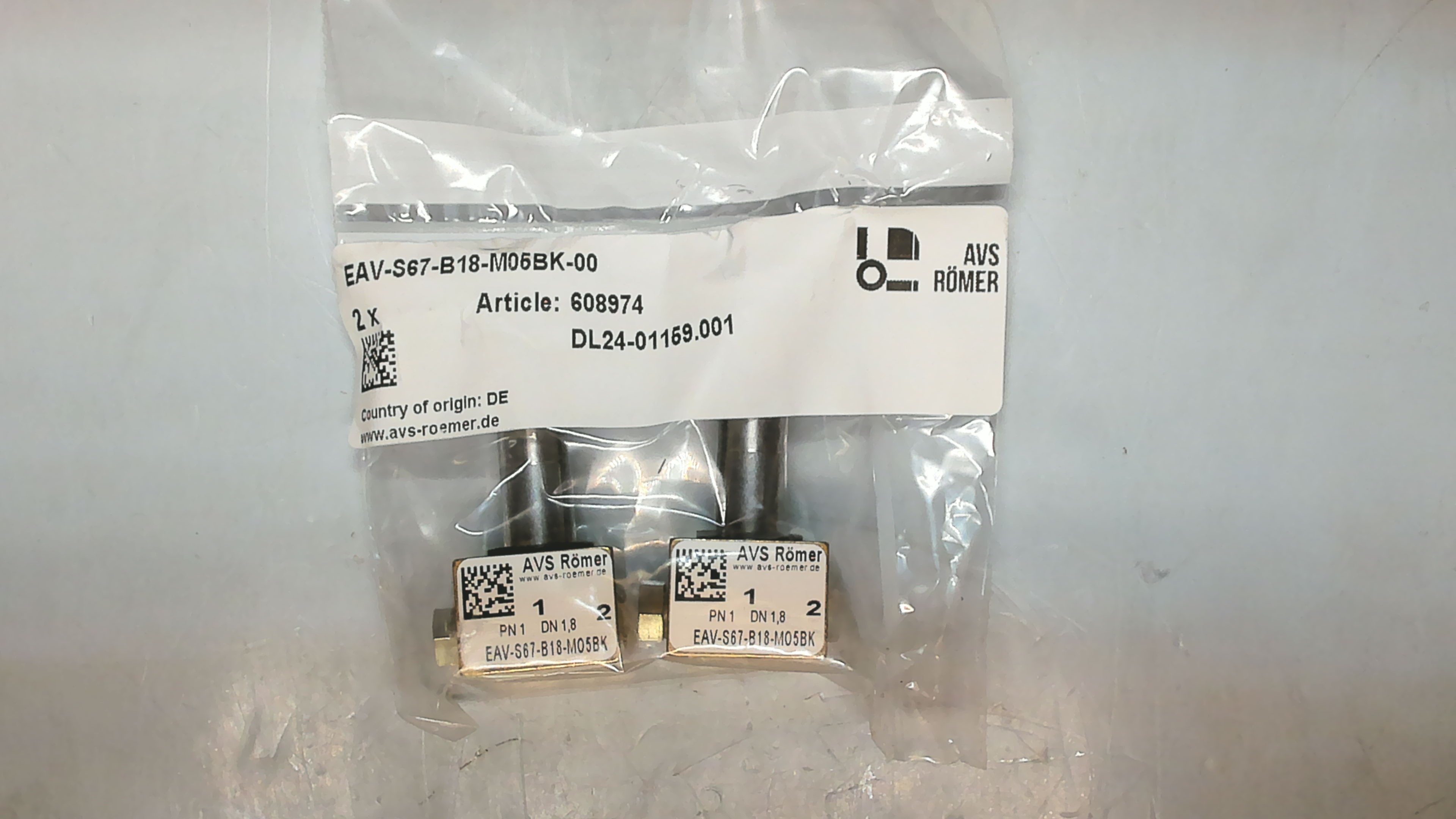 EAV-S67-B18-M05BK-00