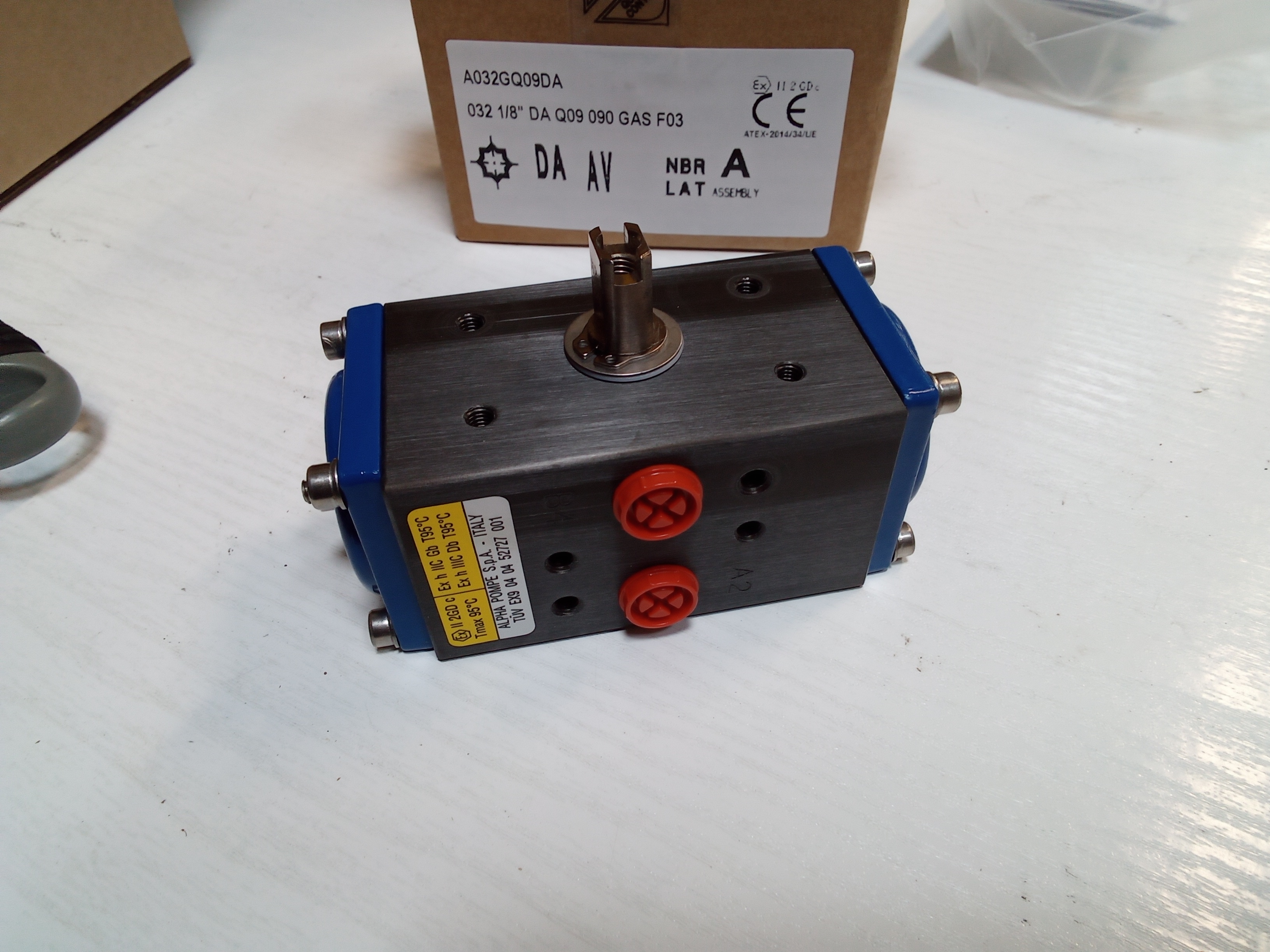 RAL5010