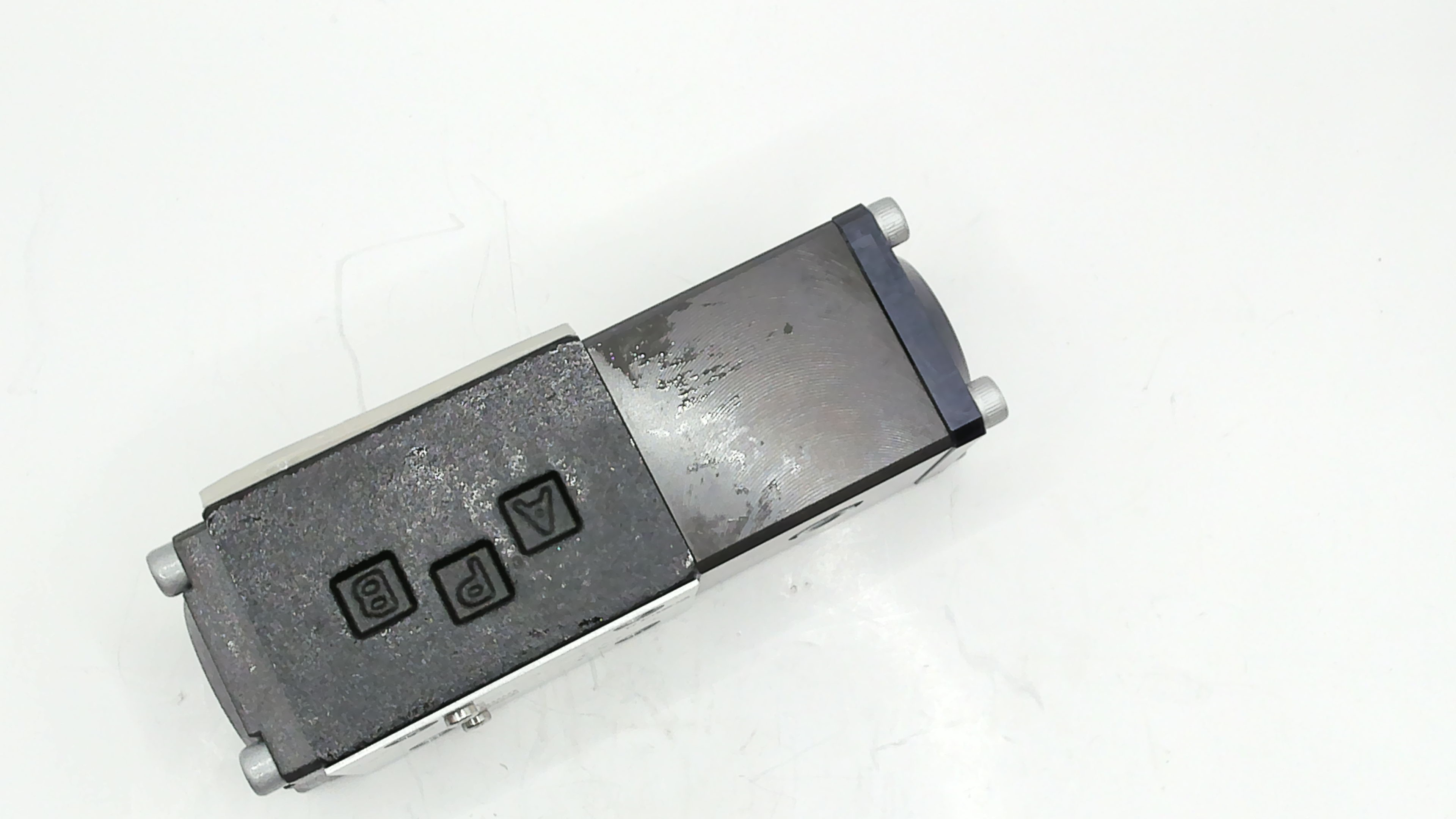 DH-0831/2