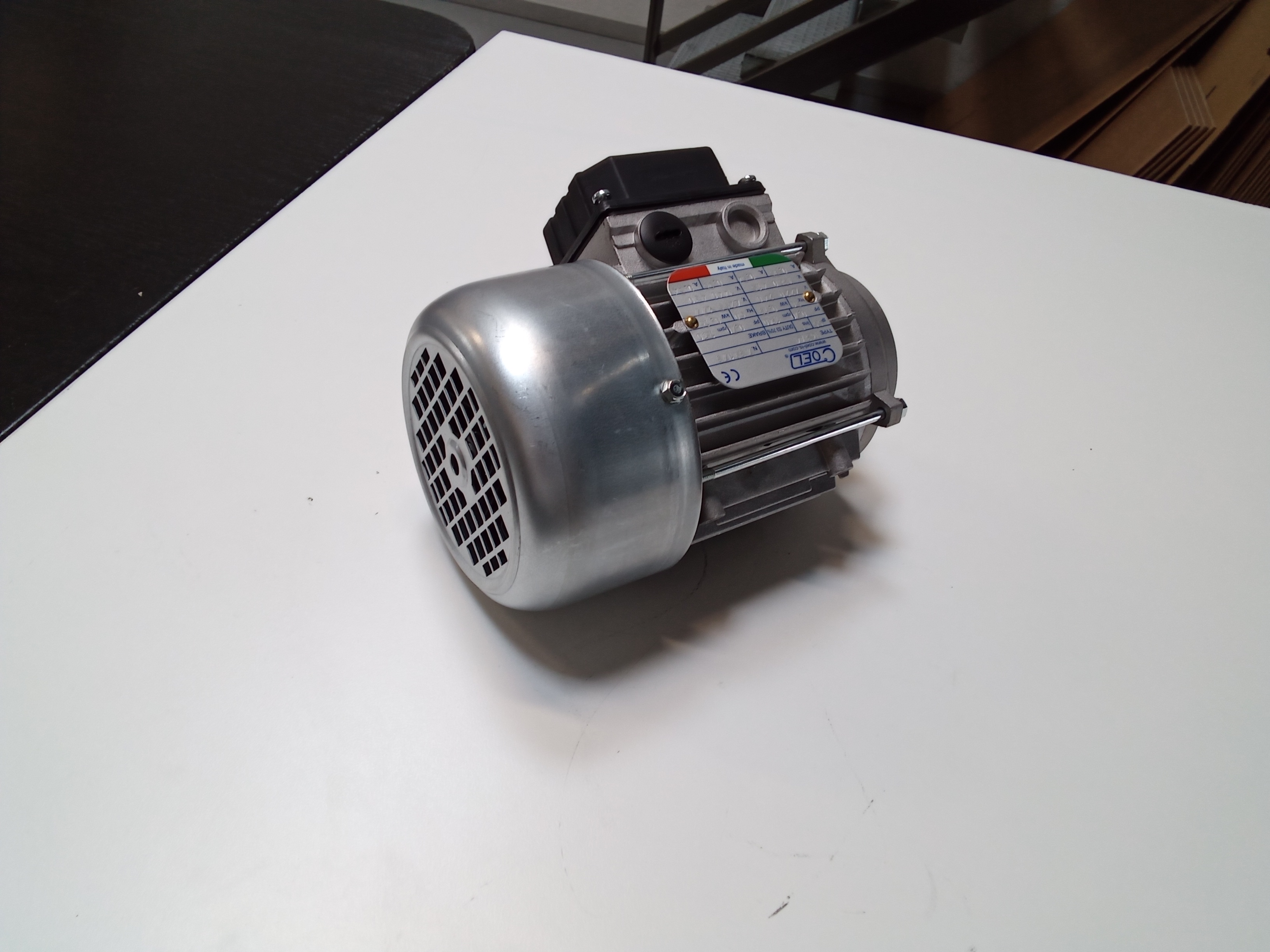 H63A4, 4 poles, 0.12 Kw, reduced IM B14, reduced shaft, V230/400 50Hz, IP55, S3 service 70%