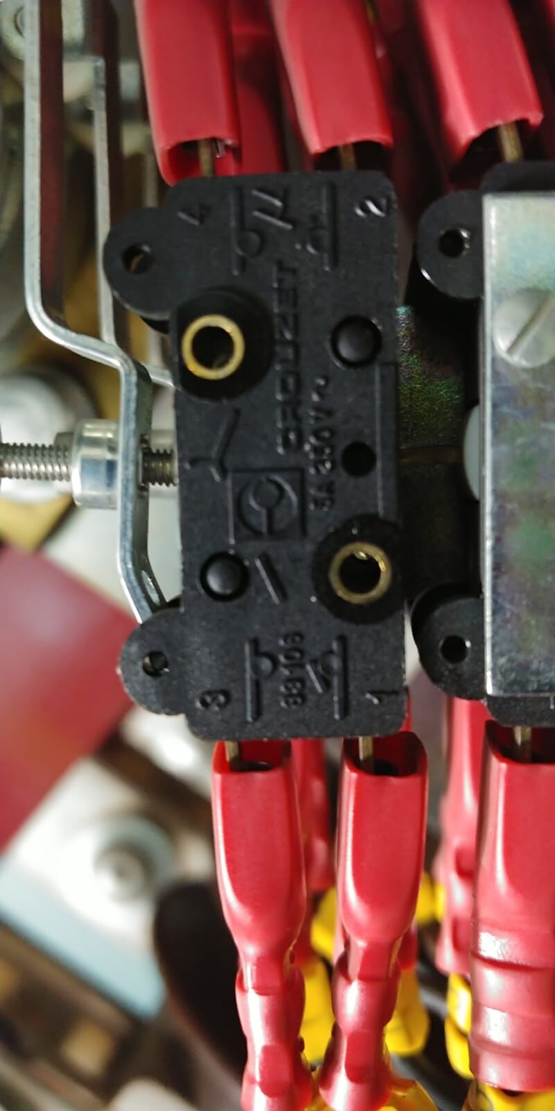 831061F