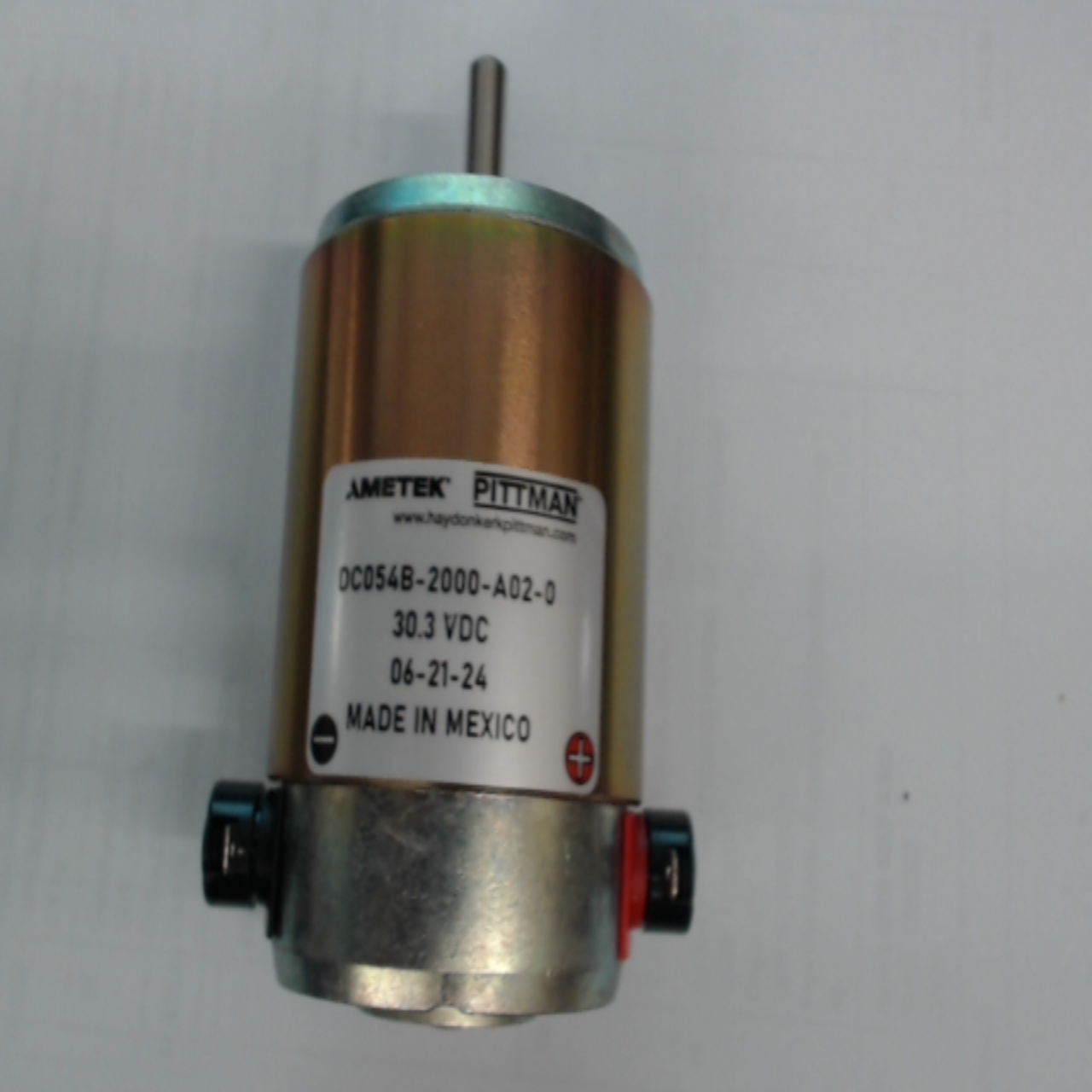 DC054B-2000-A02-0