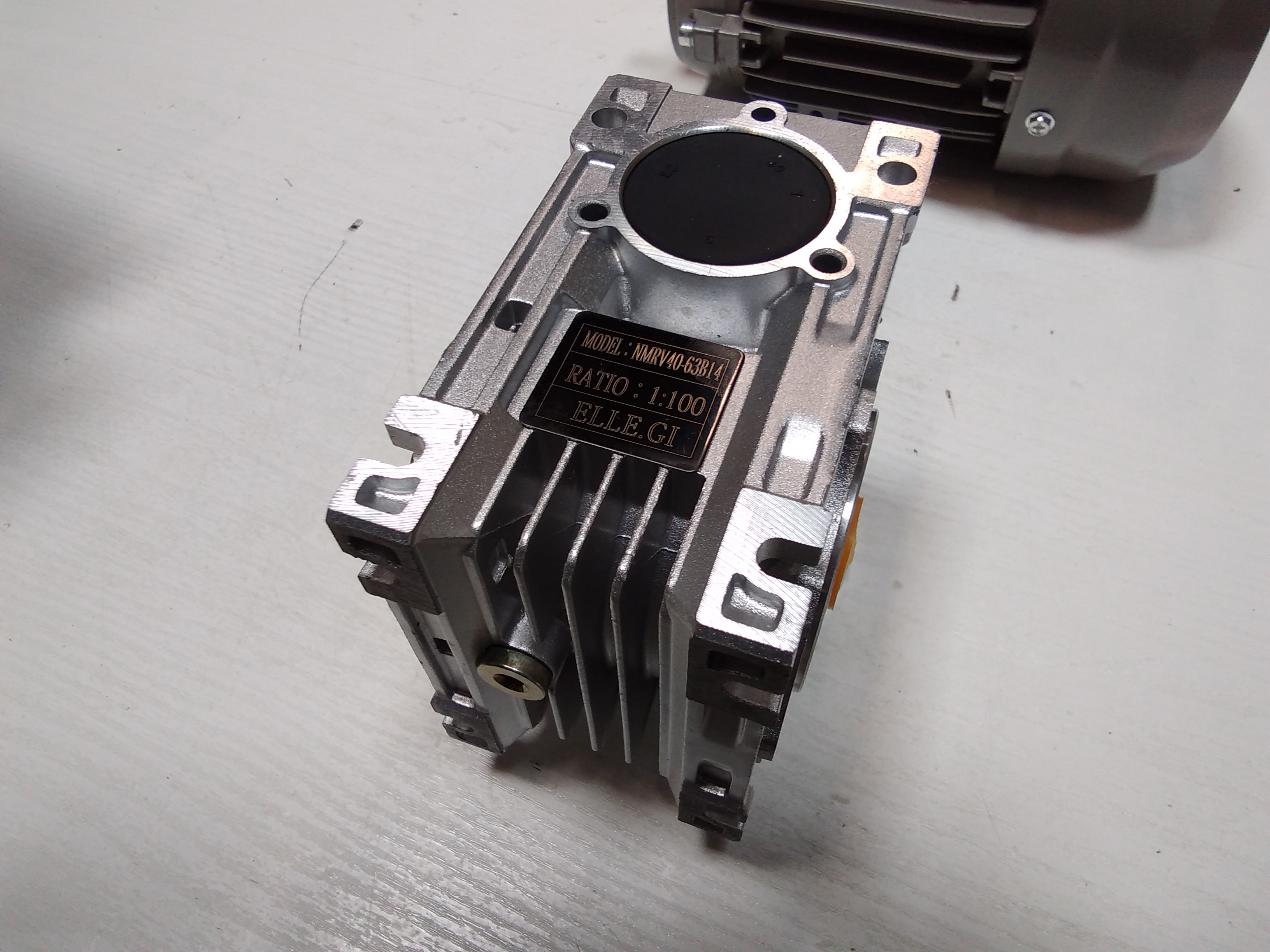 MRDV40 1-100 P63 B14