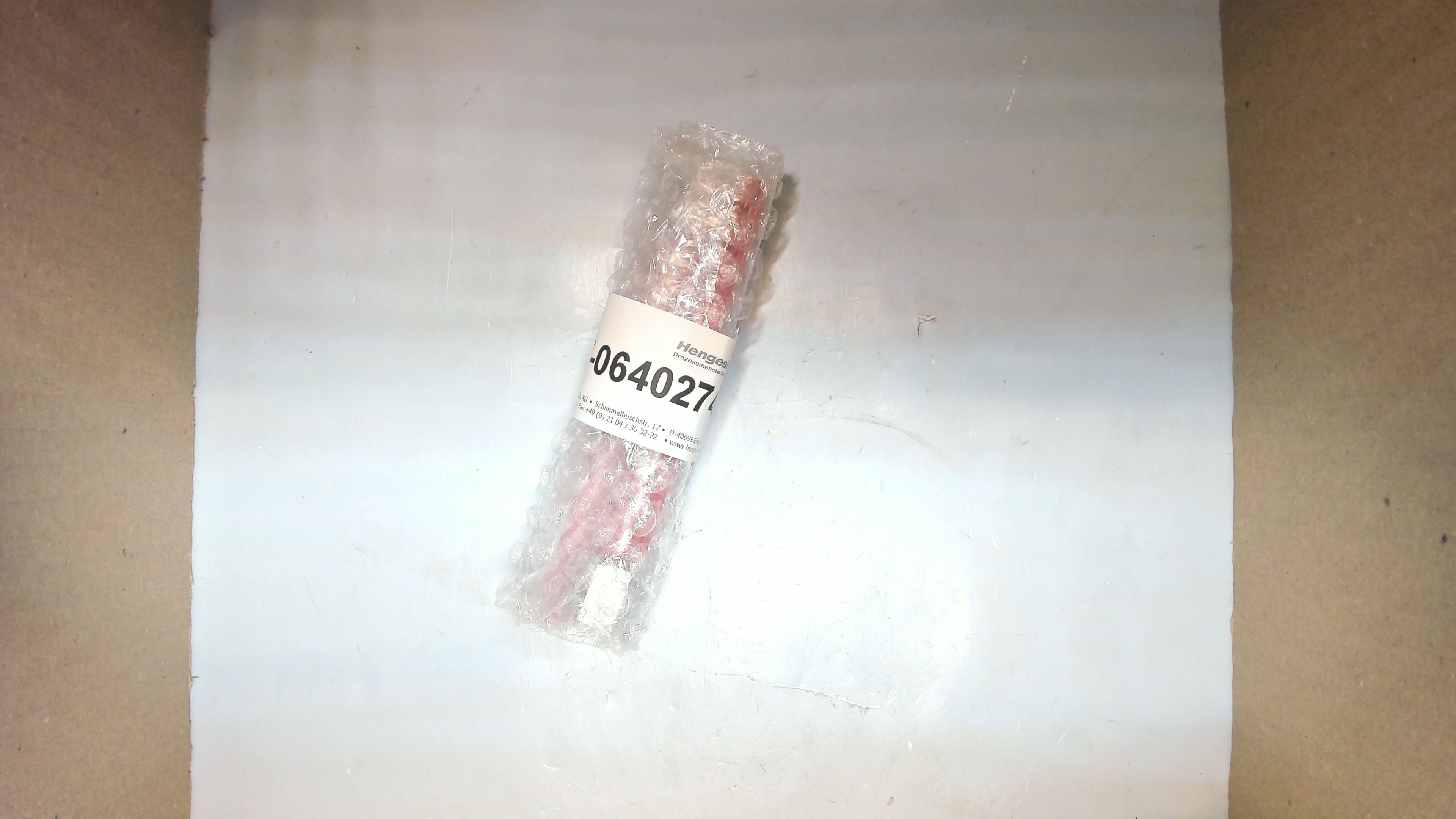 T-06402743