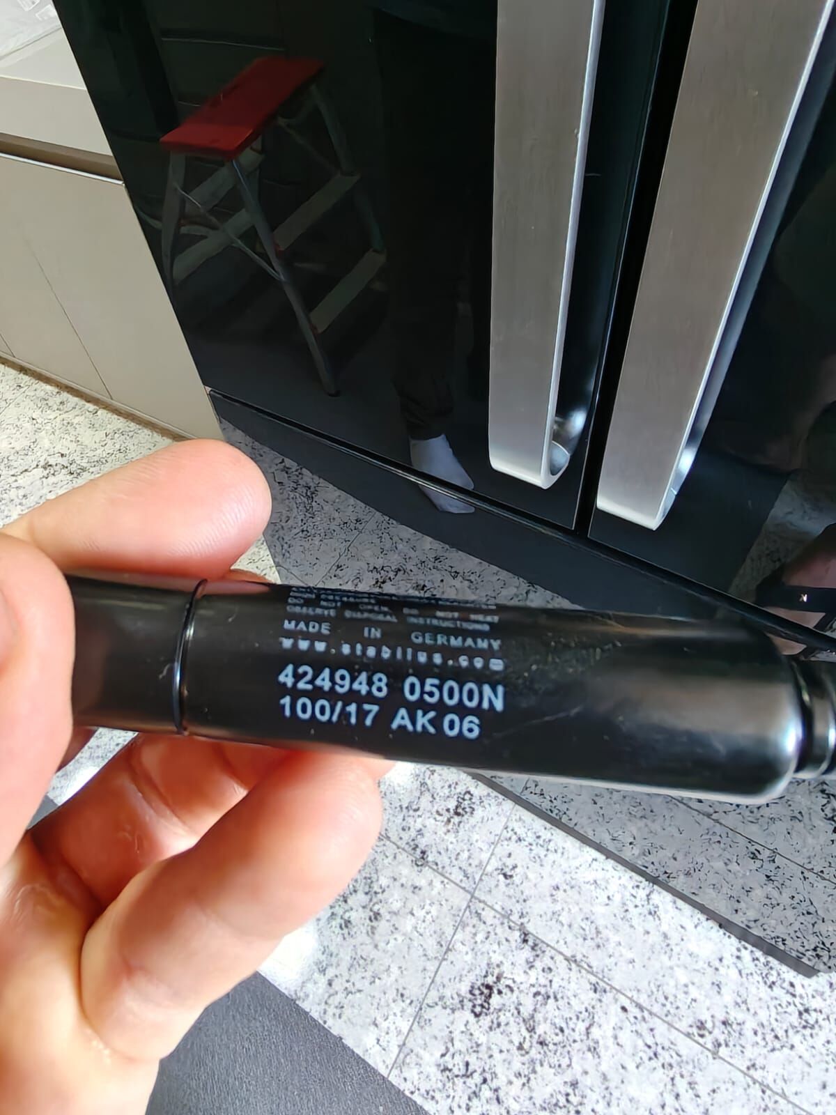 424948 0500N