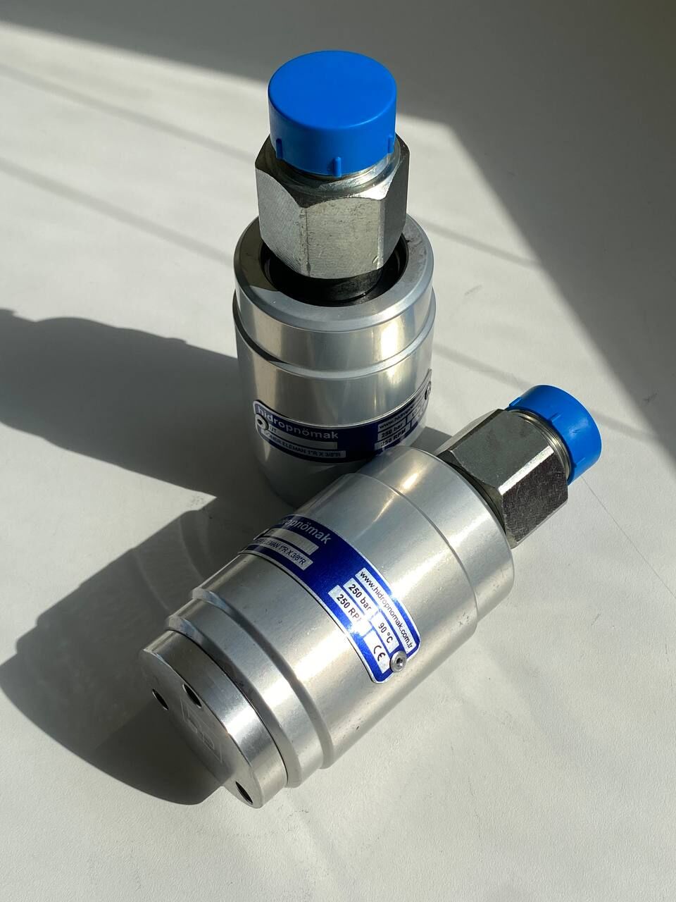 1"R-3/8-3/8