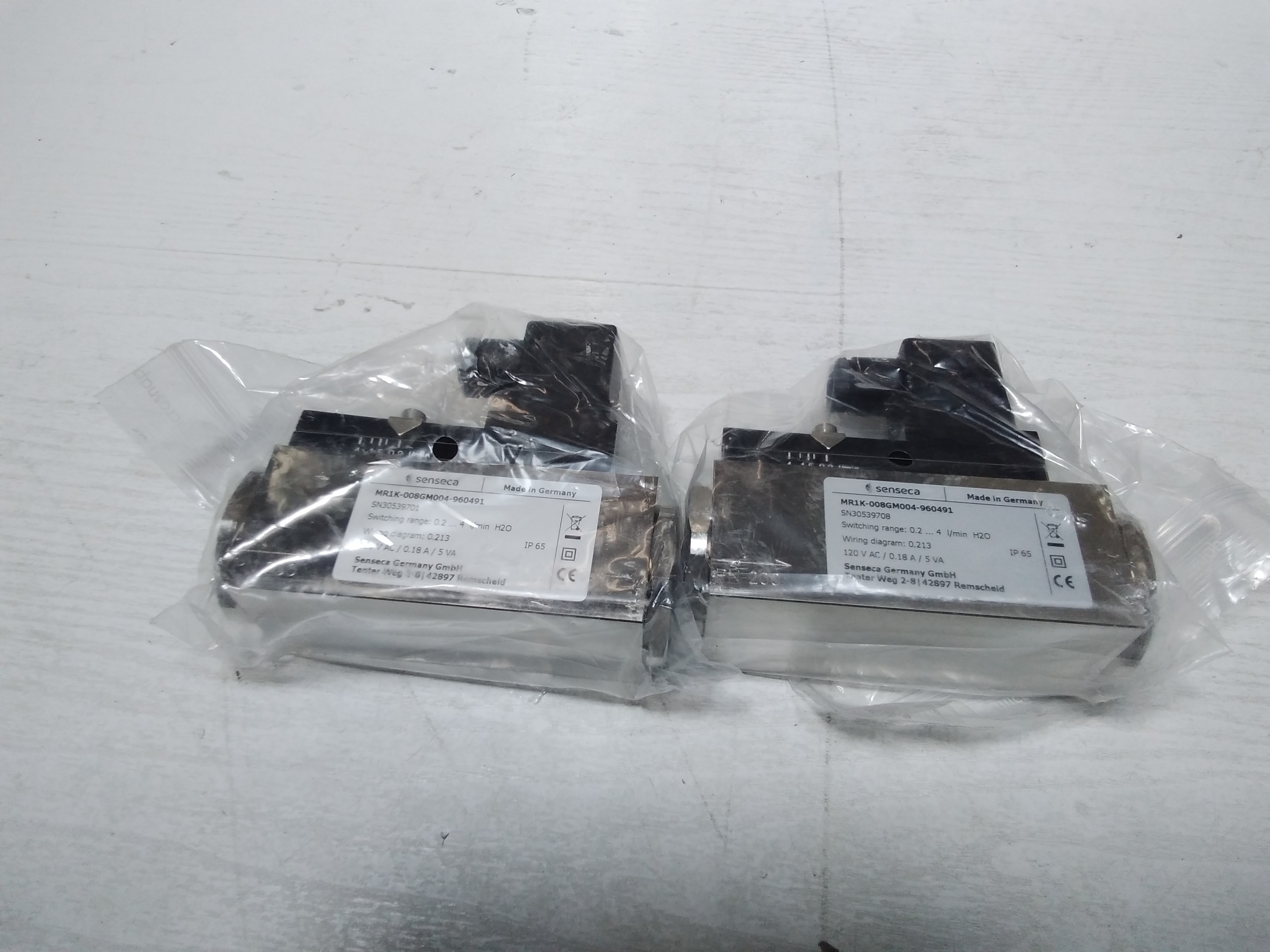 MR1KV-008.GM.004.J.IP65/0213