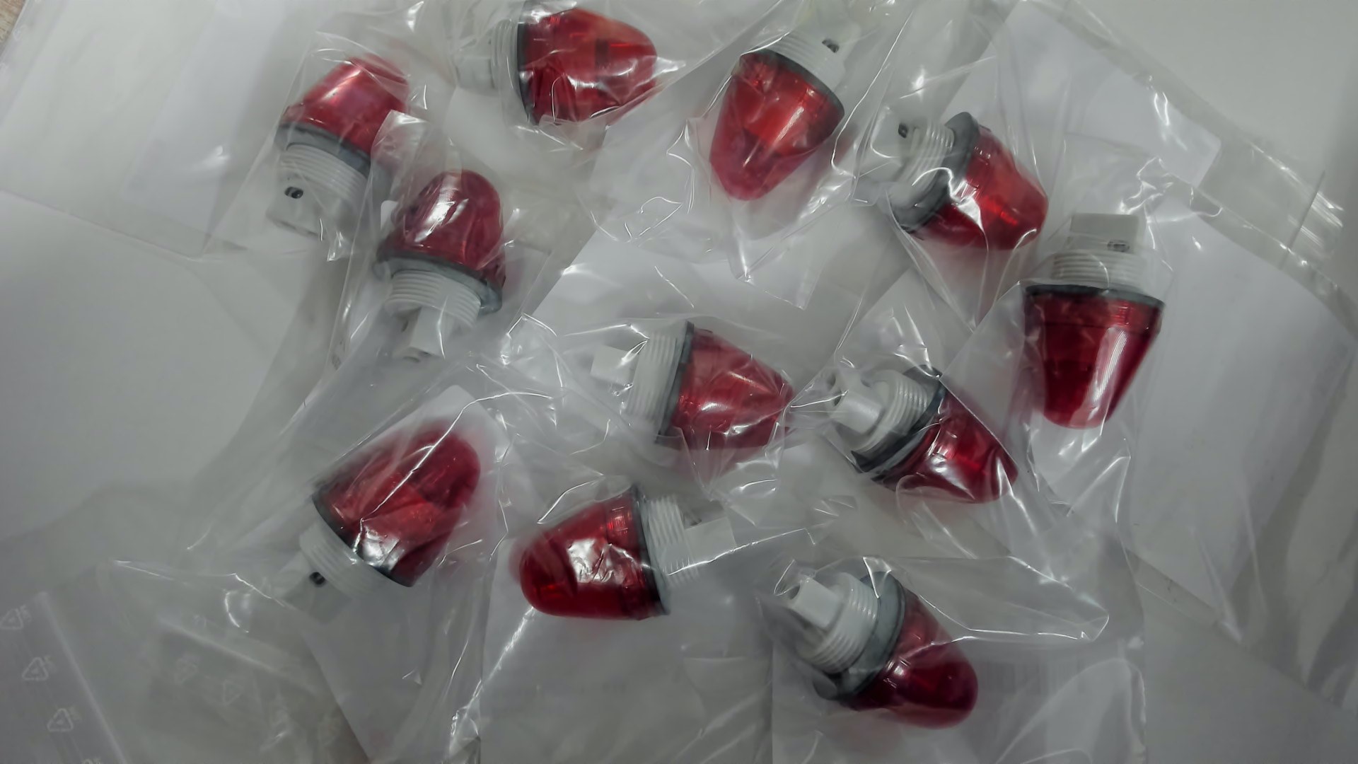 SP-1921/RED/E14