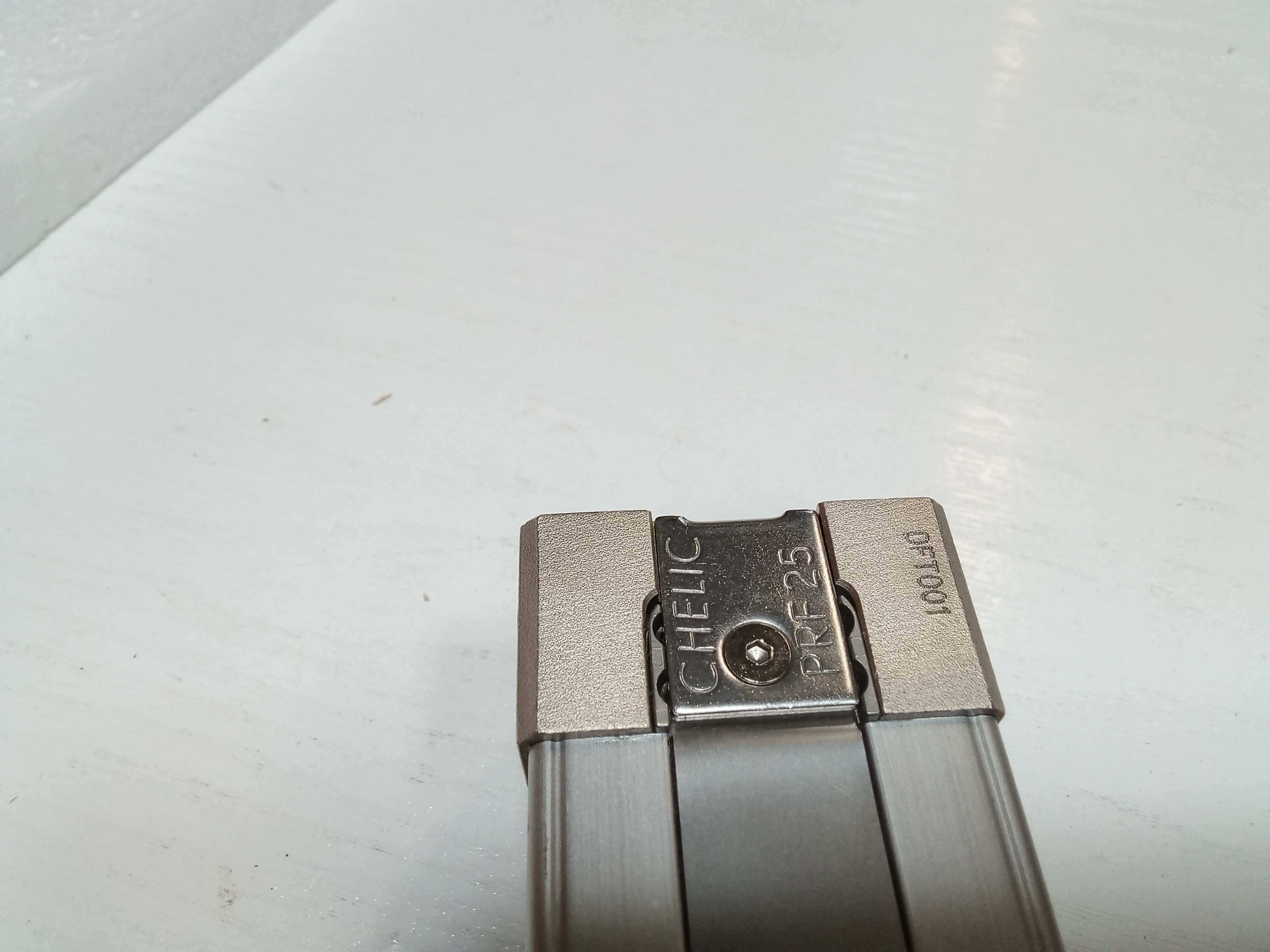 PRF2-25x700