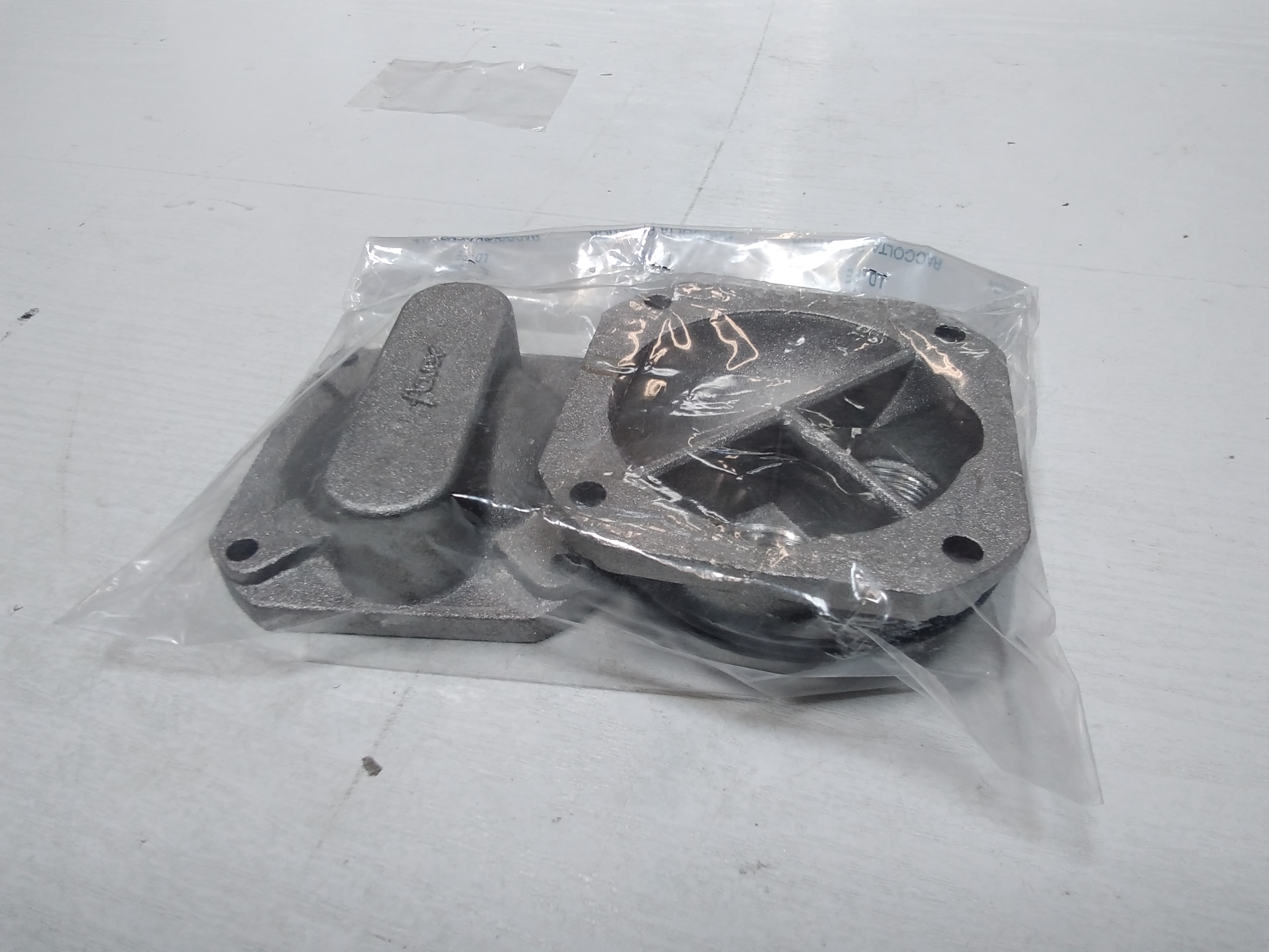 Pair of aluminum covers with gasket  for T 8061-A-4 (ST1.8061.A41000)