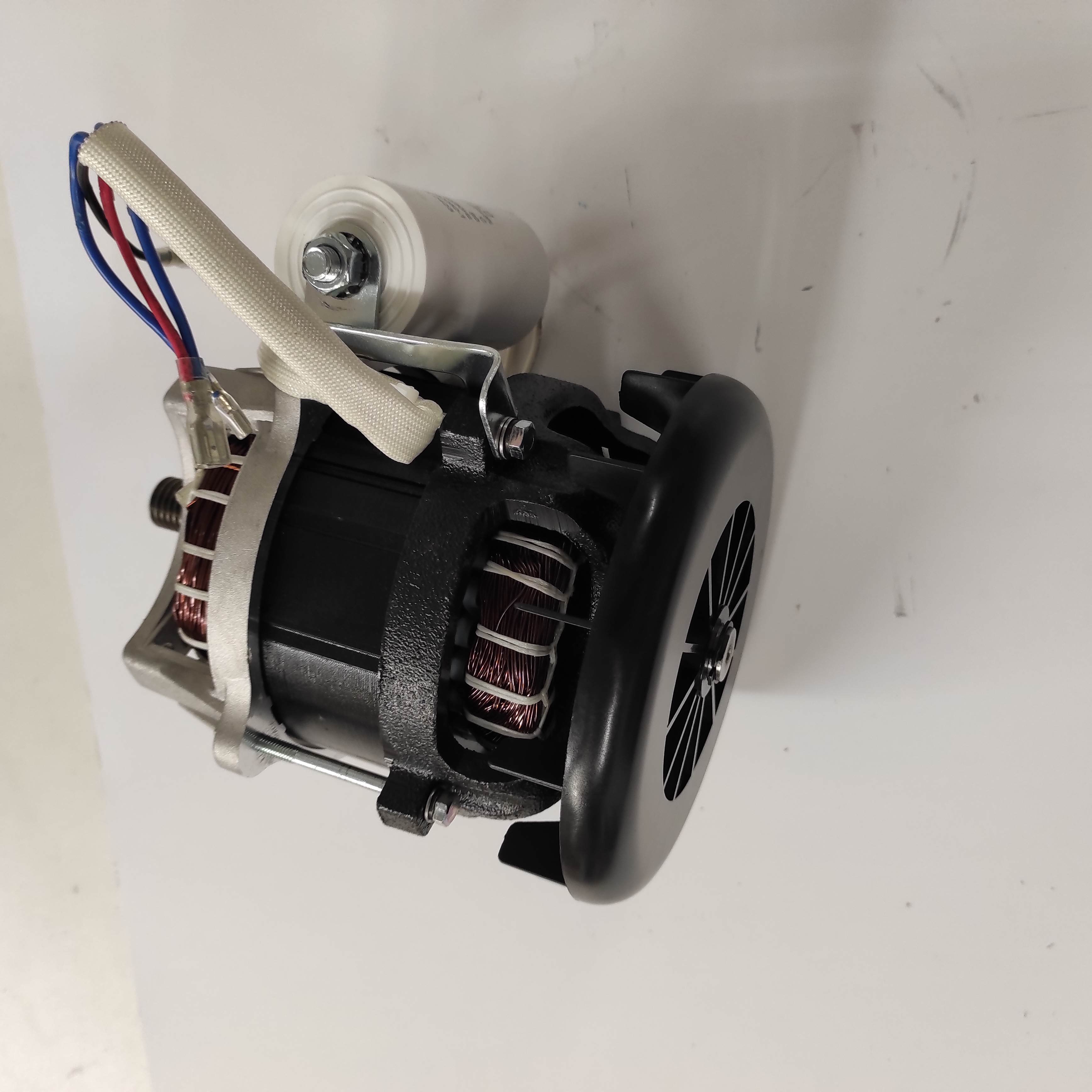 CP.05.01.4.02 (700W)