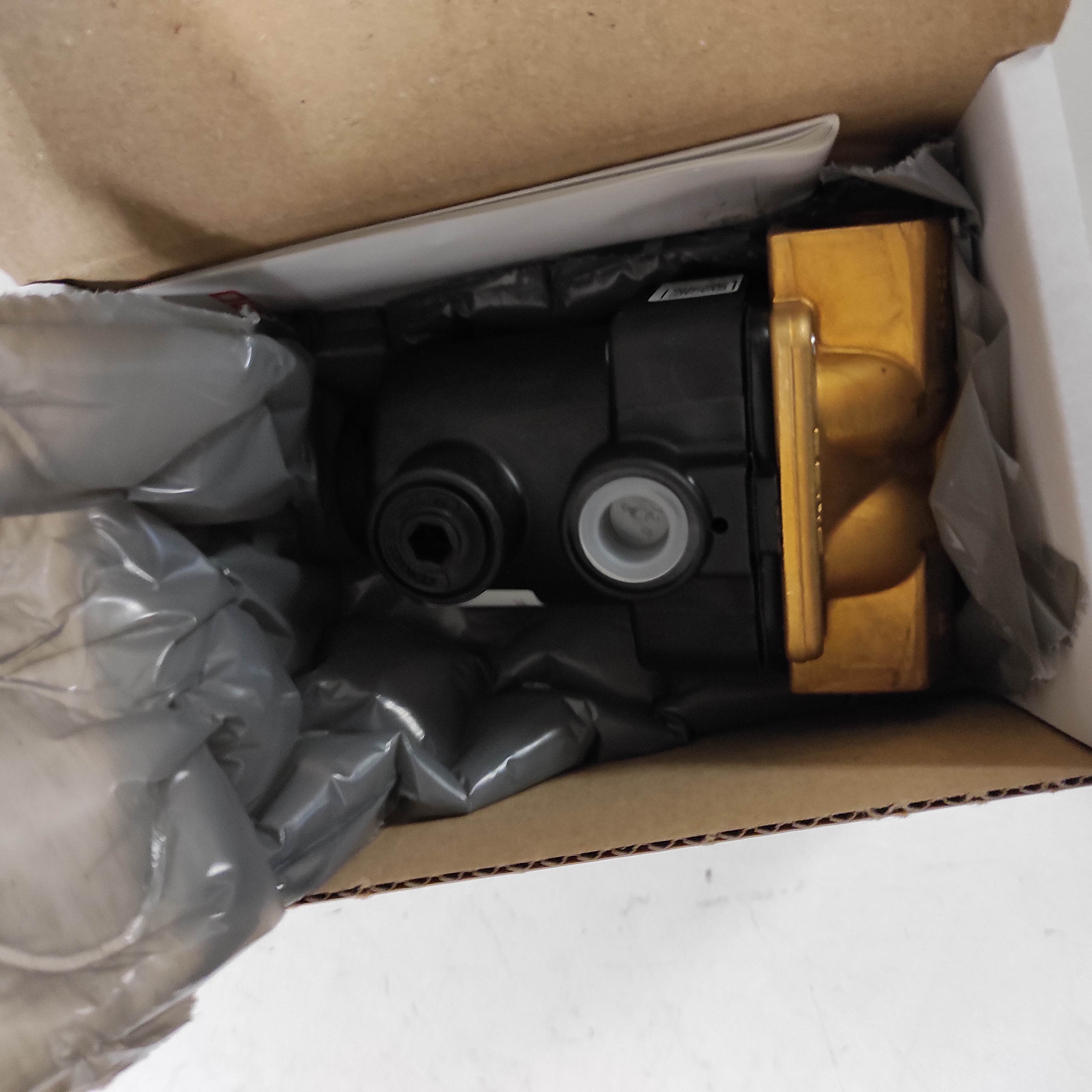 615 15D 1122911/N