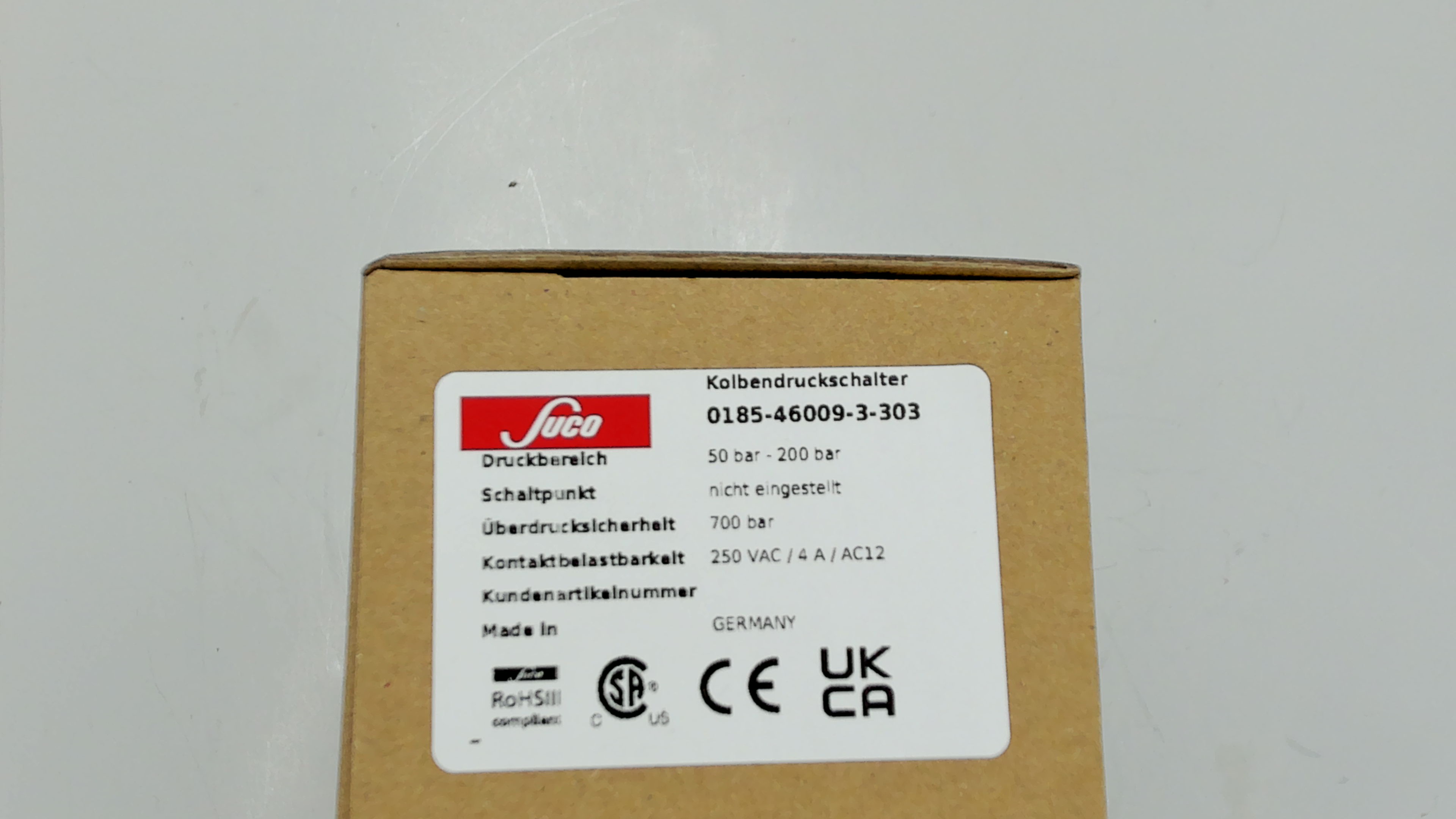0185460093303