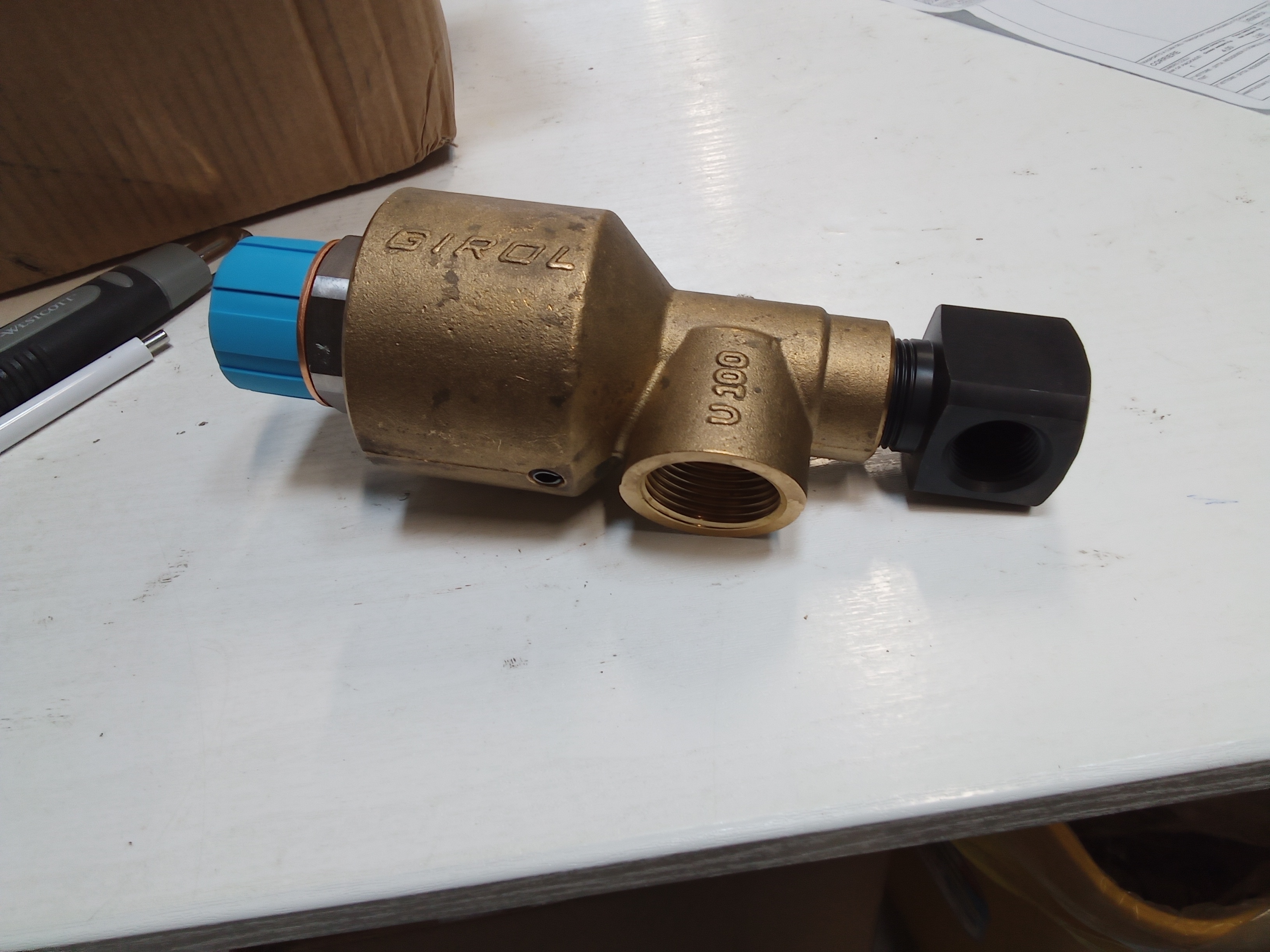 UFD102-GB3GS 1''