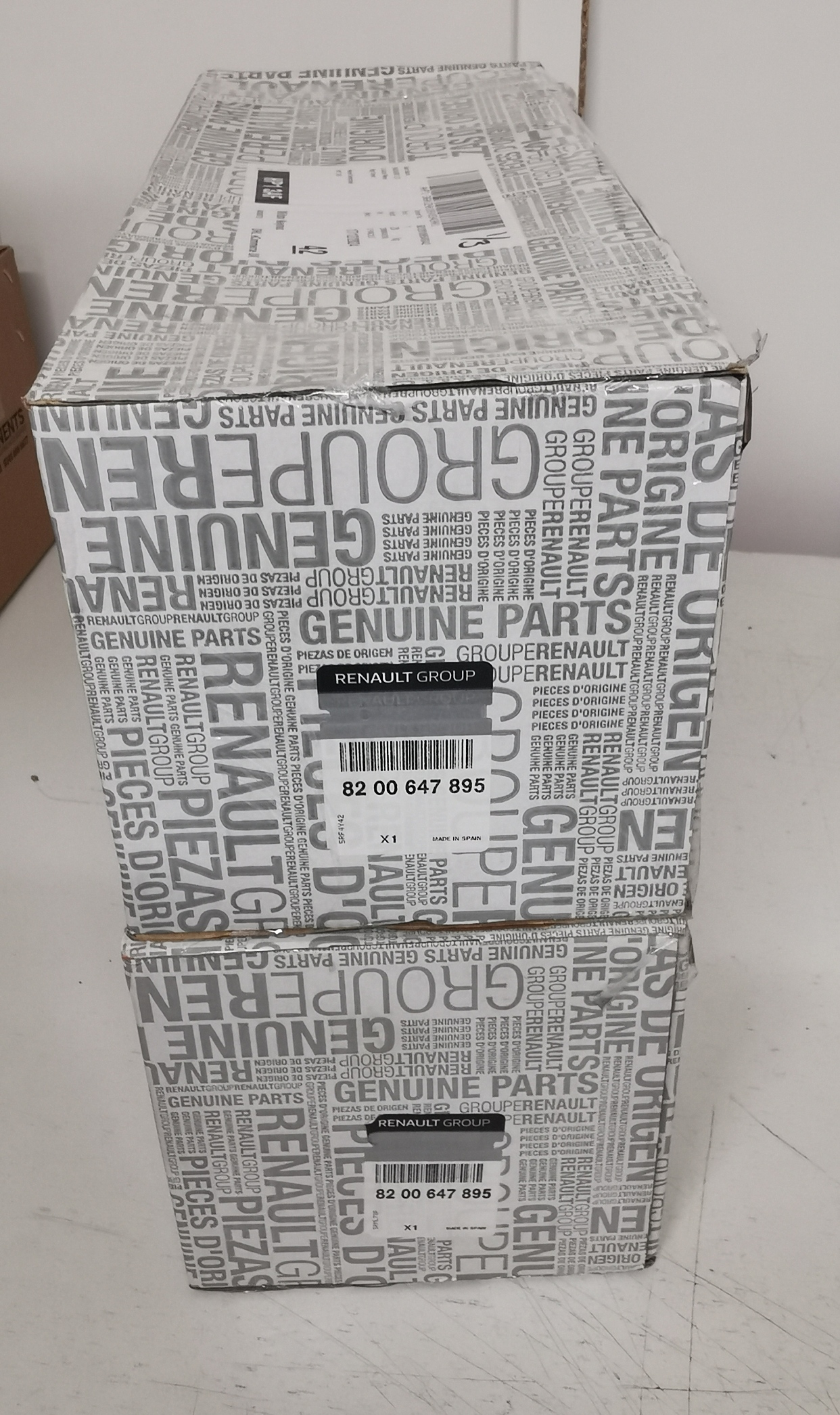 8200647895/8200647896