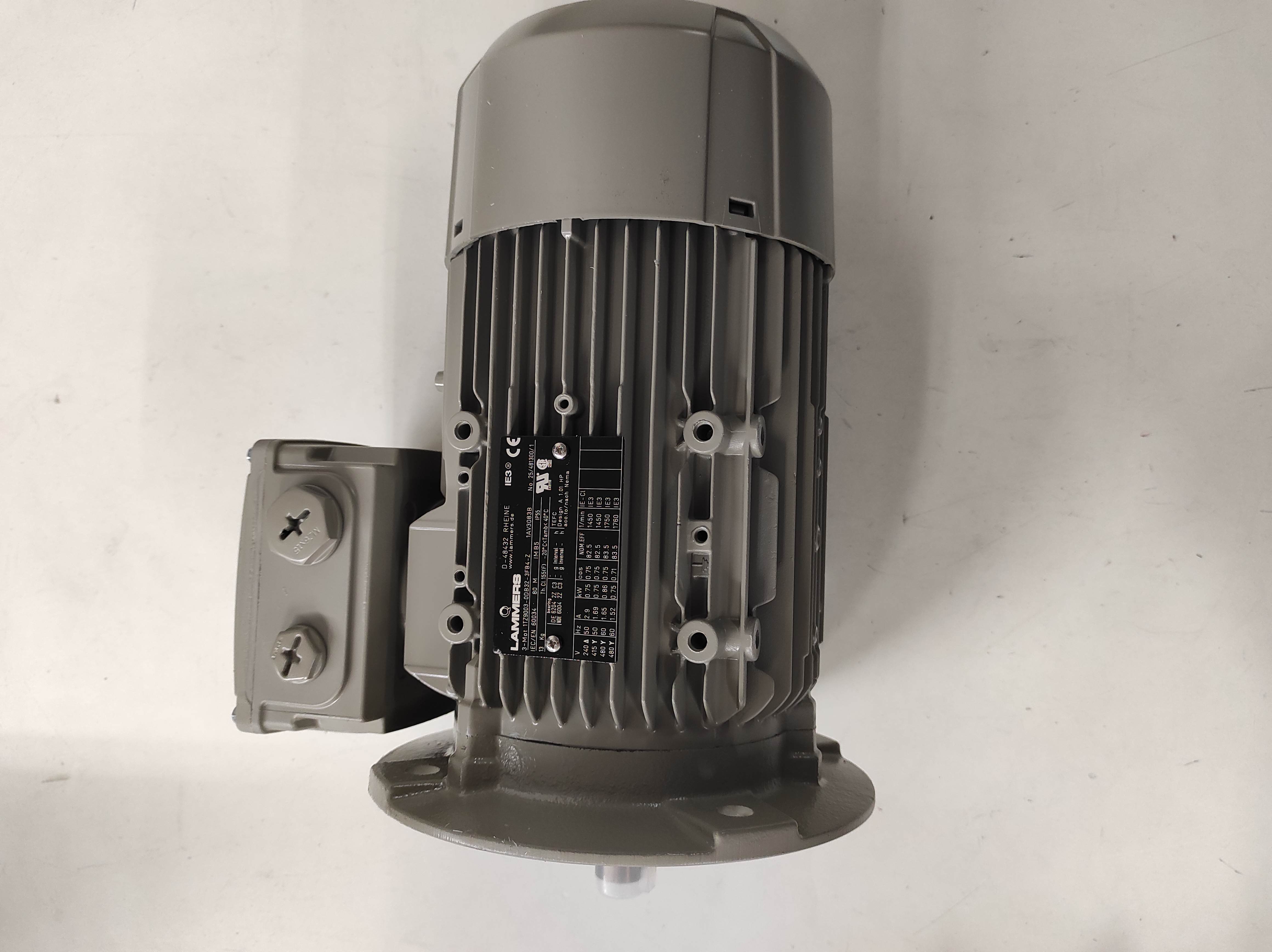 1TZ9003-0DB39-0FA4-Z