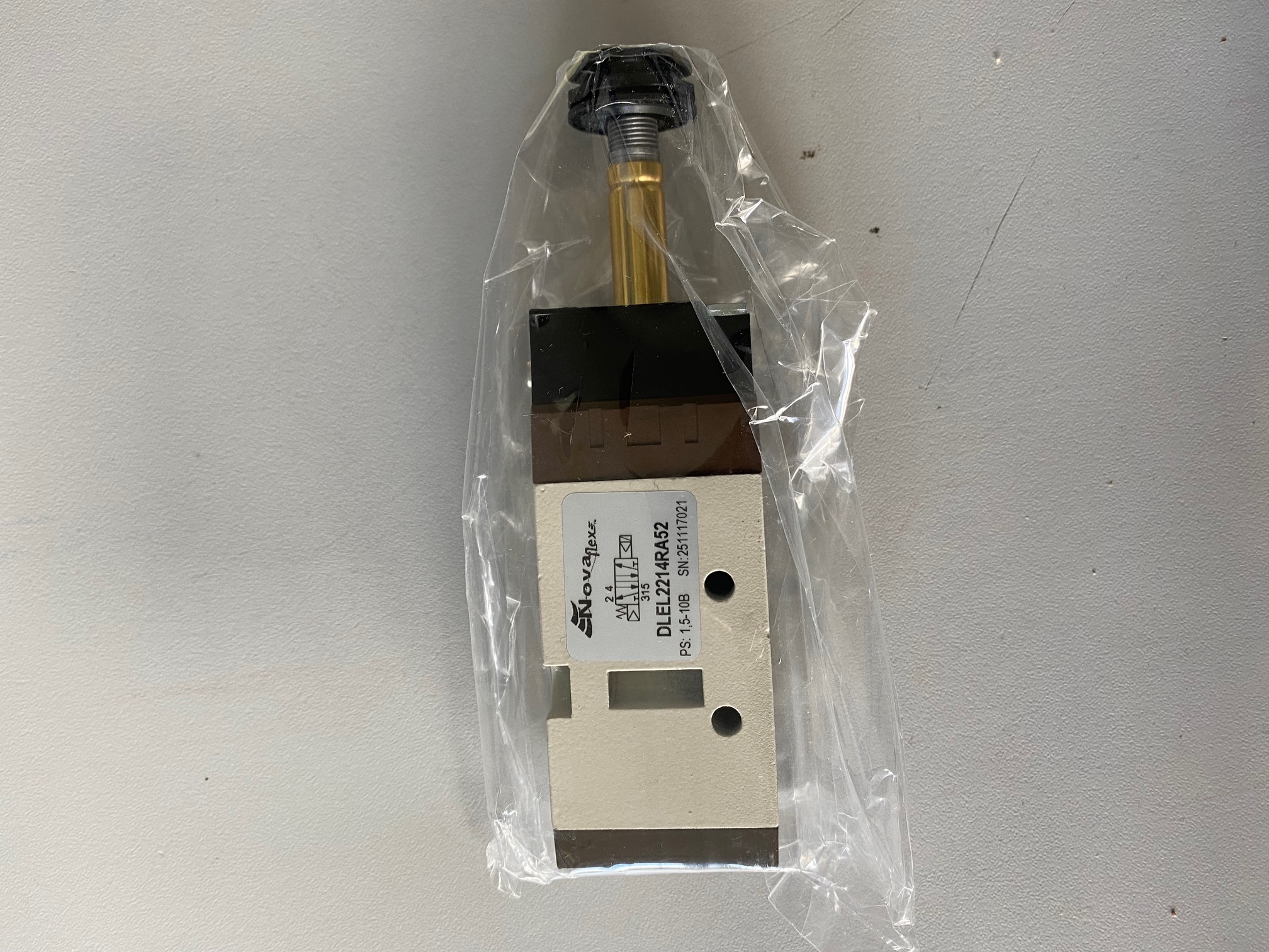 DLEL2214RA52