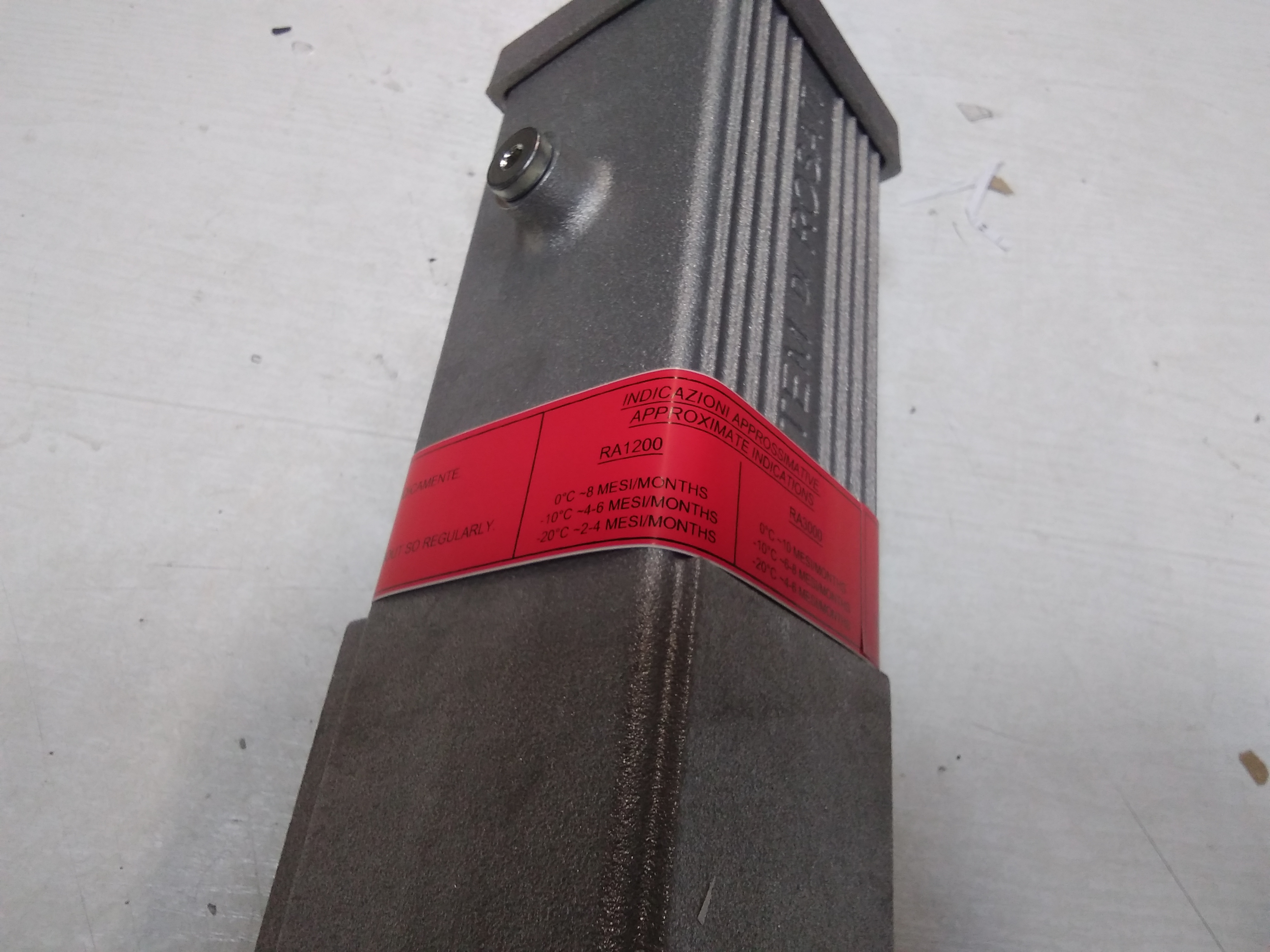 RA-1200W
