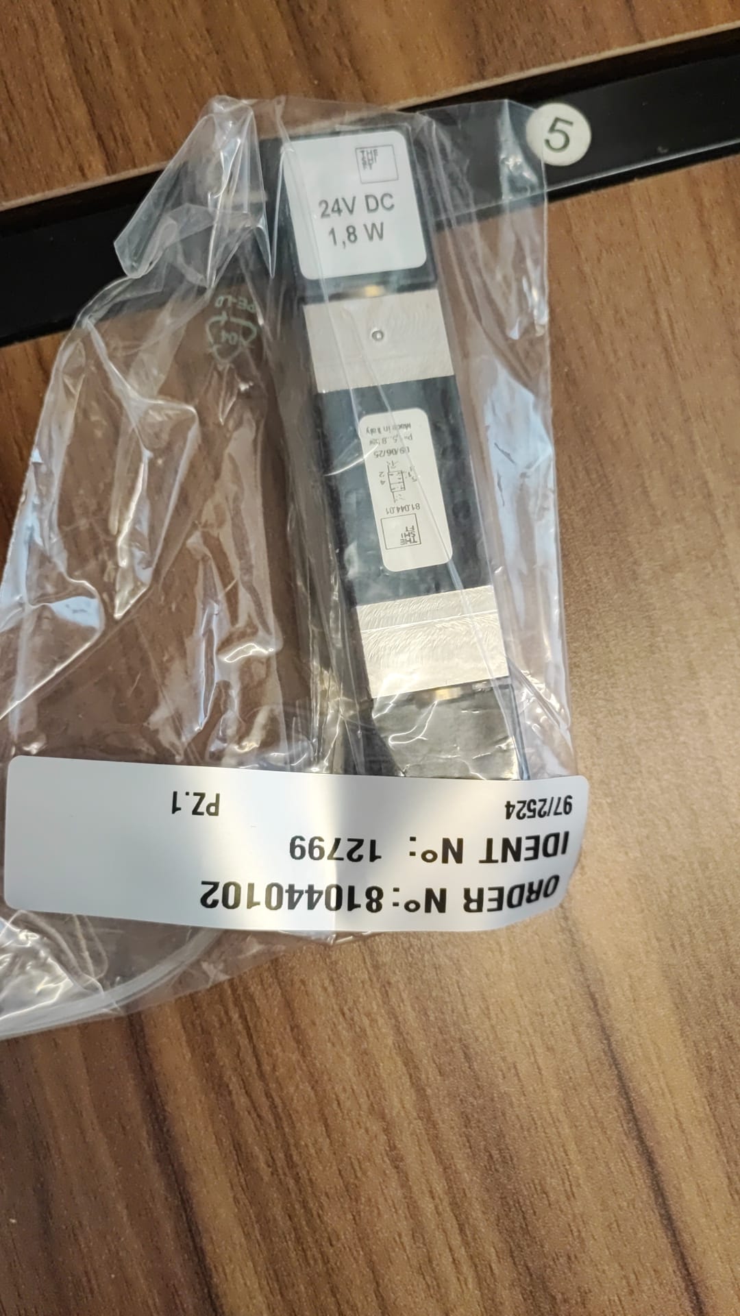81.044.01.24VDC