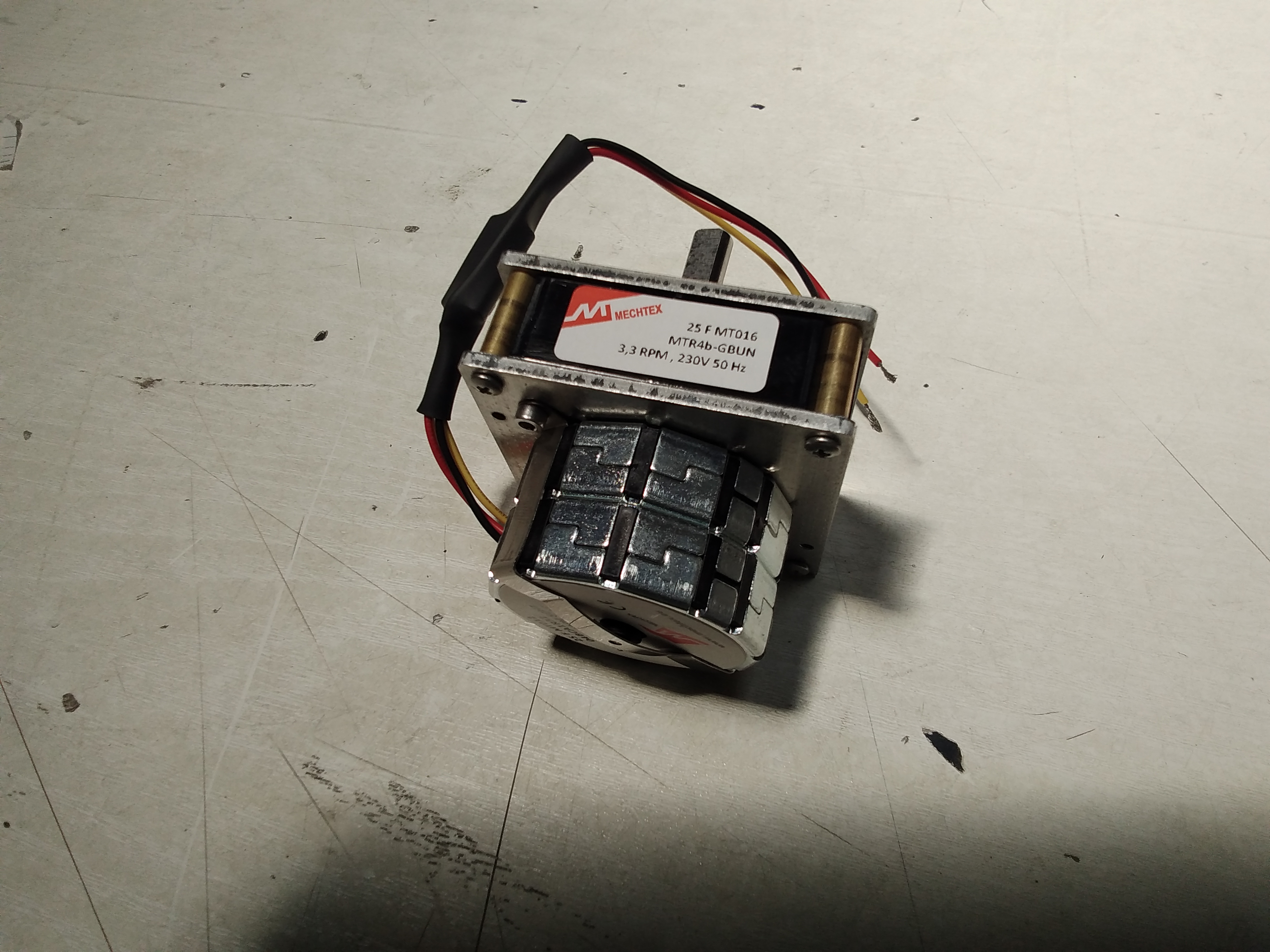 MTR4b-GBUN, 230v 50Hz