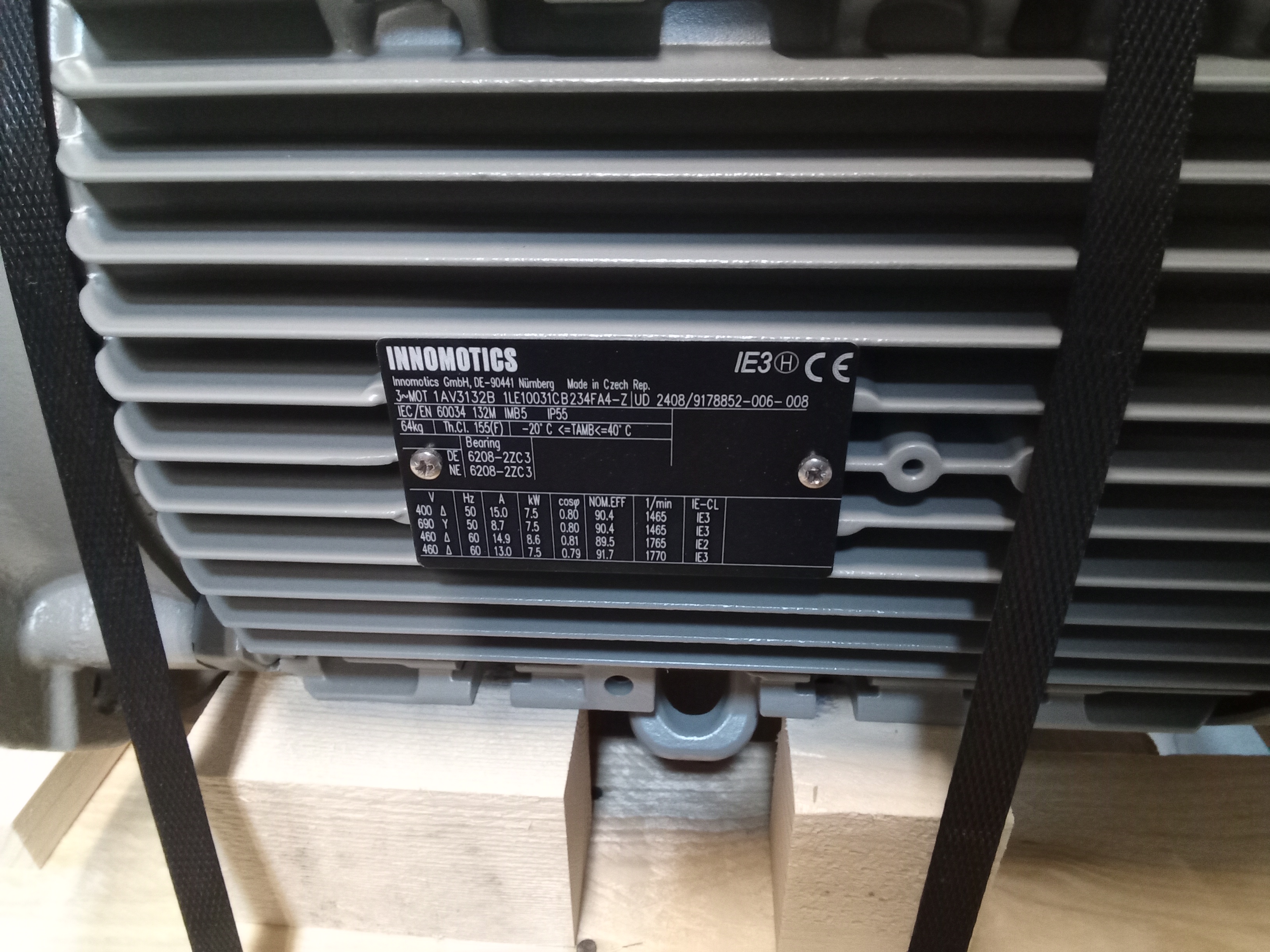 1LE10031CB234FA4ZD99