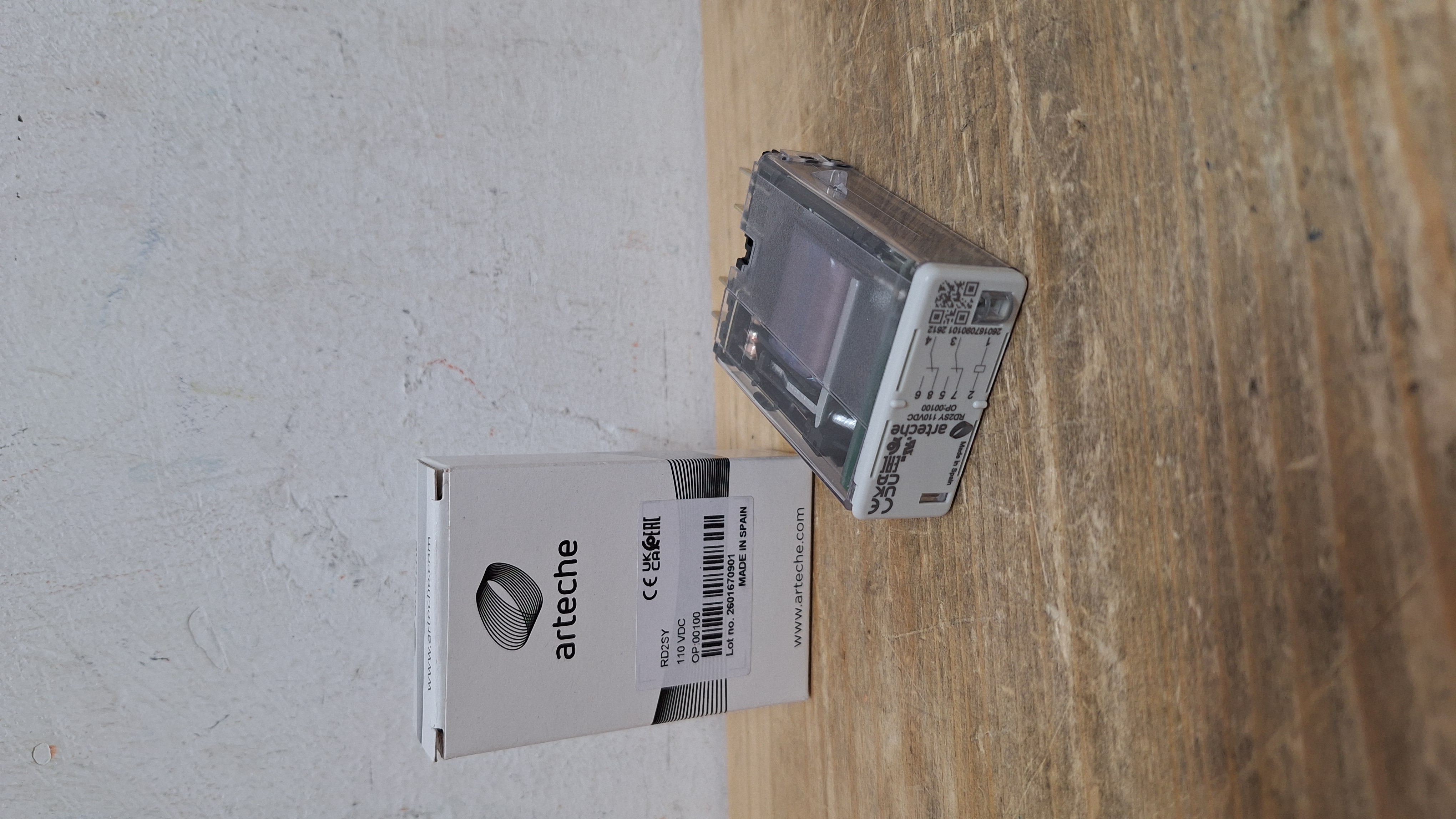 703040154 / RD2SY 110 VDC OP:00100