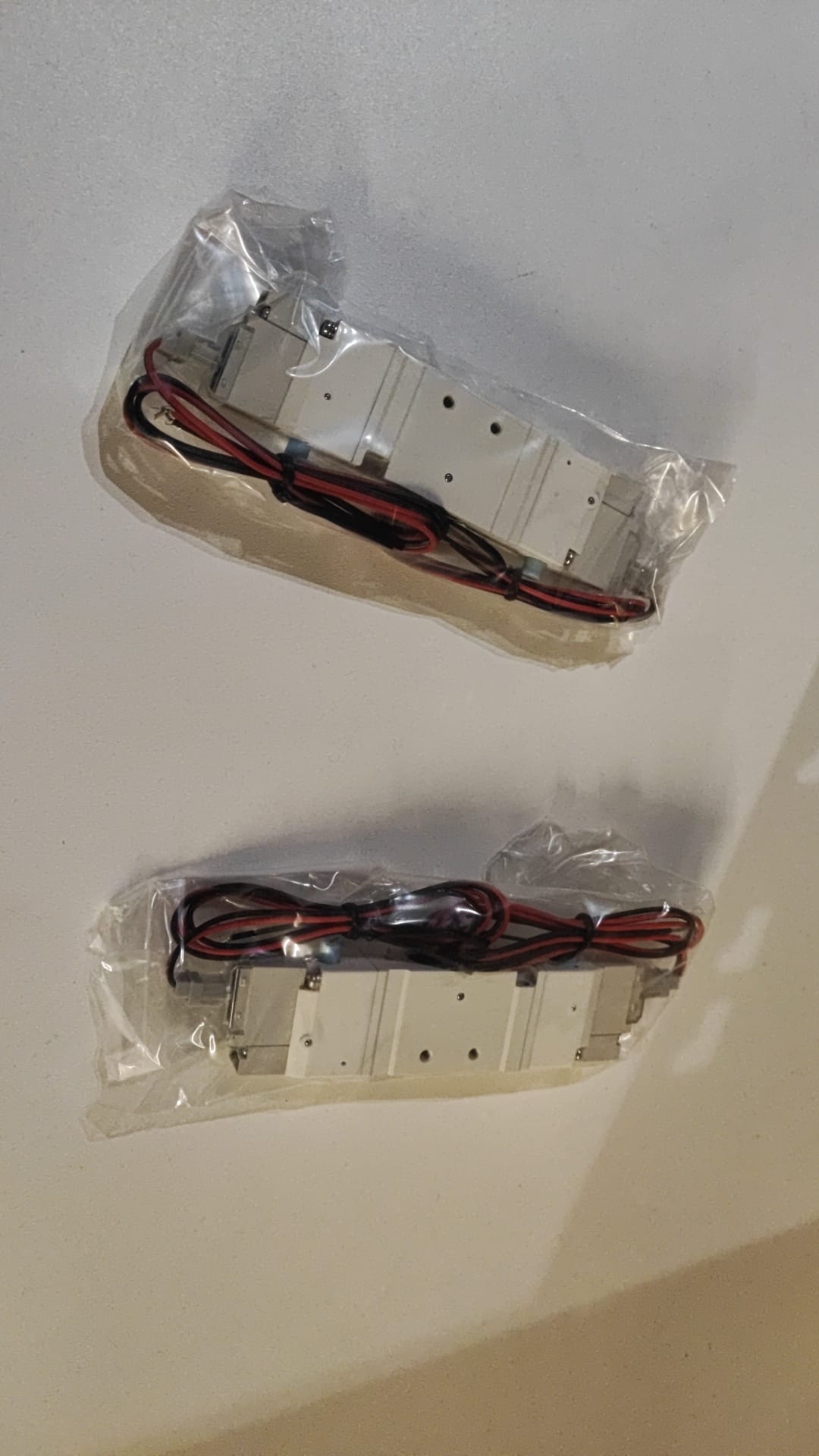 MVSY-156-4E2-DC24-LJ-G- 1/8"