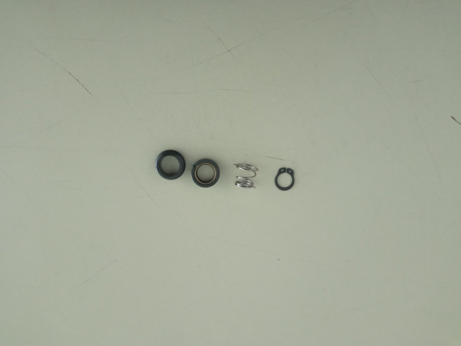 R11737000
