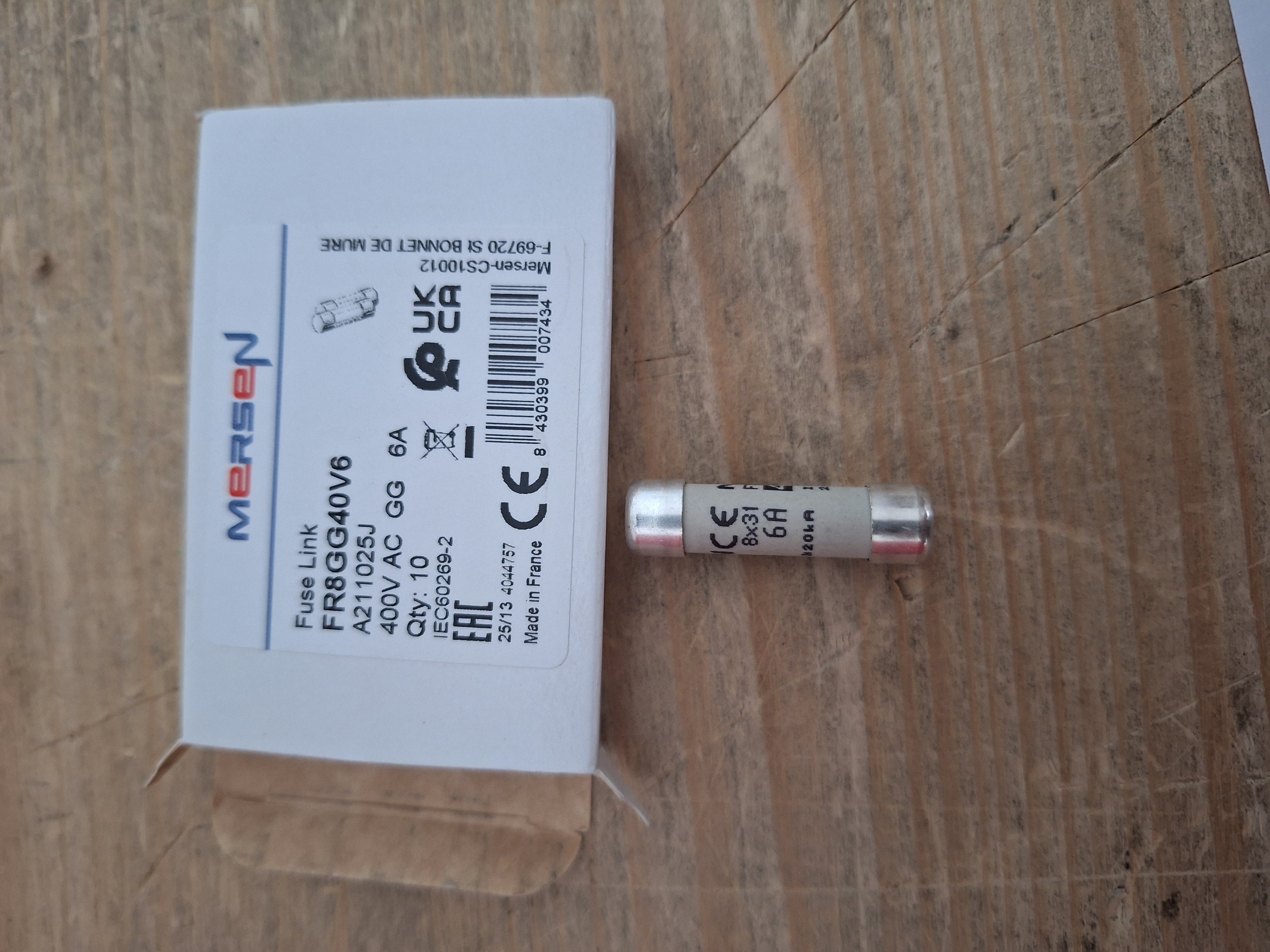 A211025J