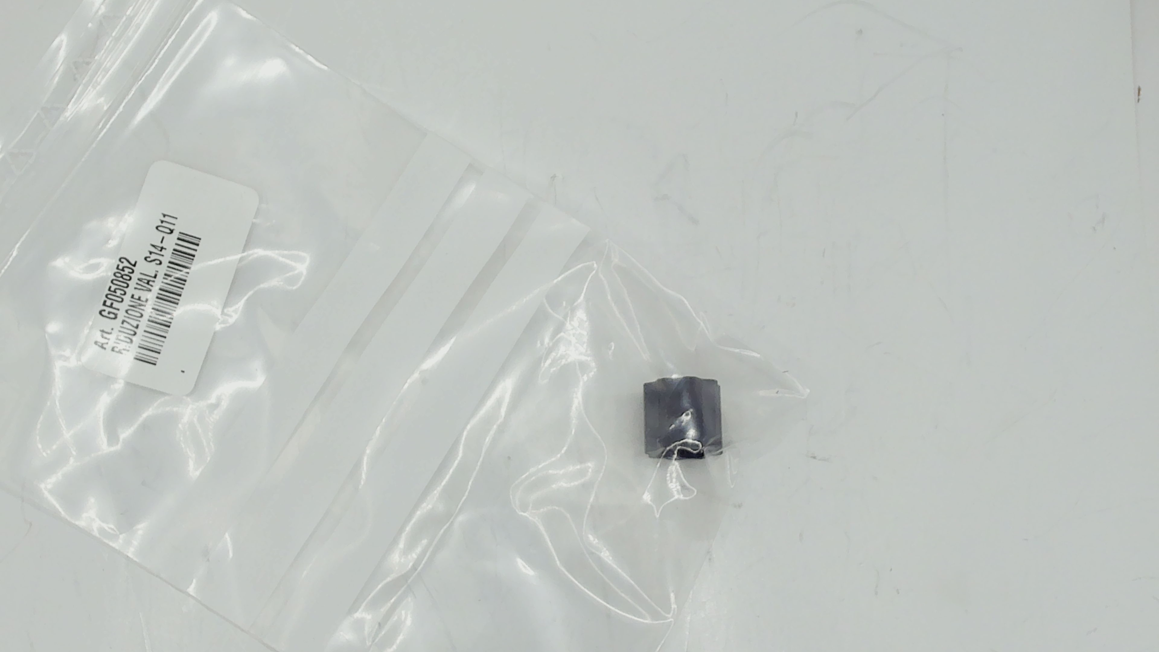 GF050852