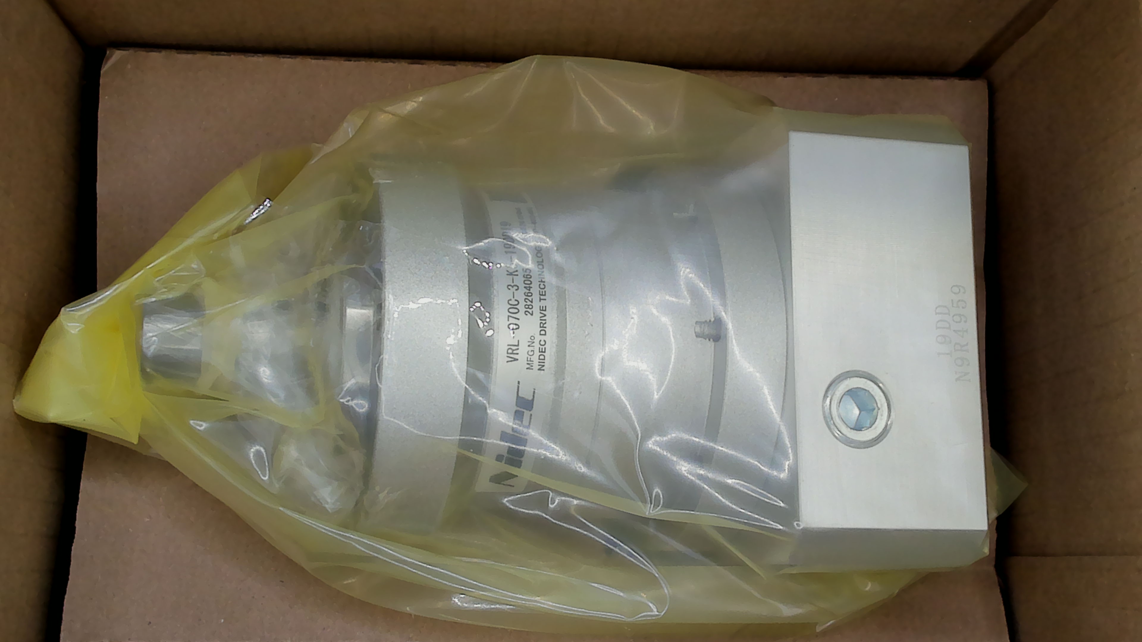 VRL-070C-003-K5-19DD19