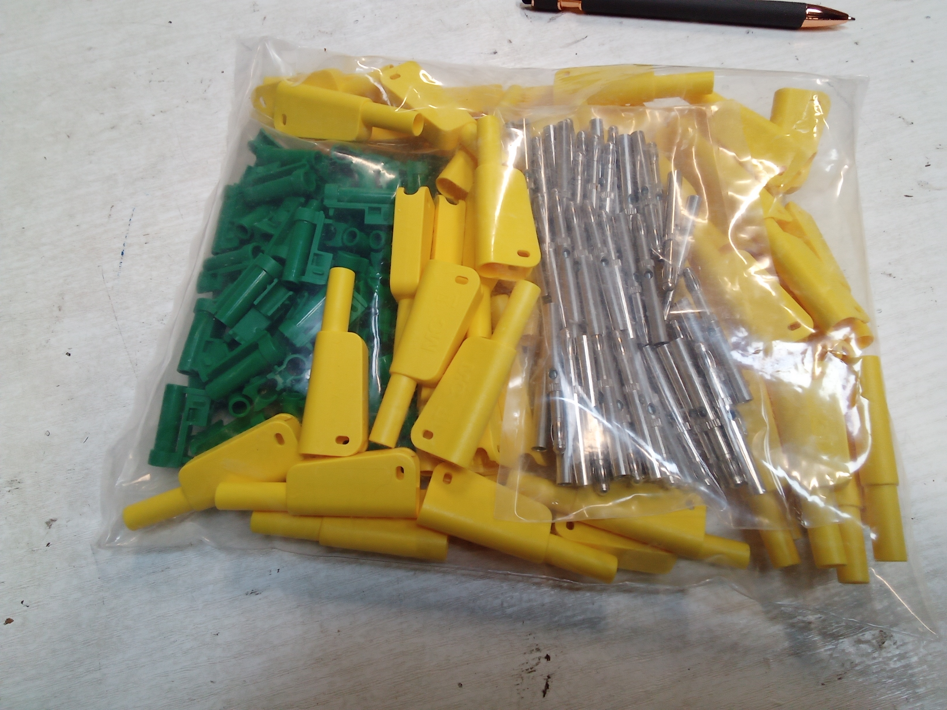 66.2020-20 // SLM-SN-39 (green/yellow)