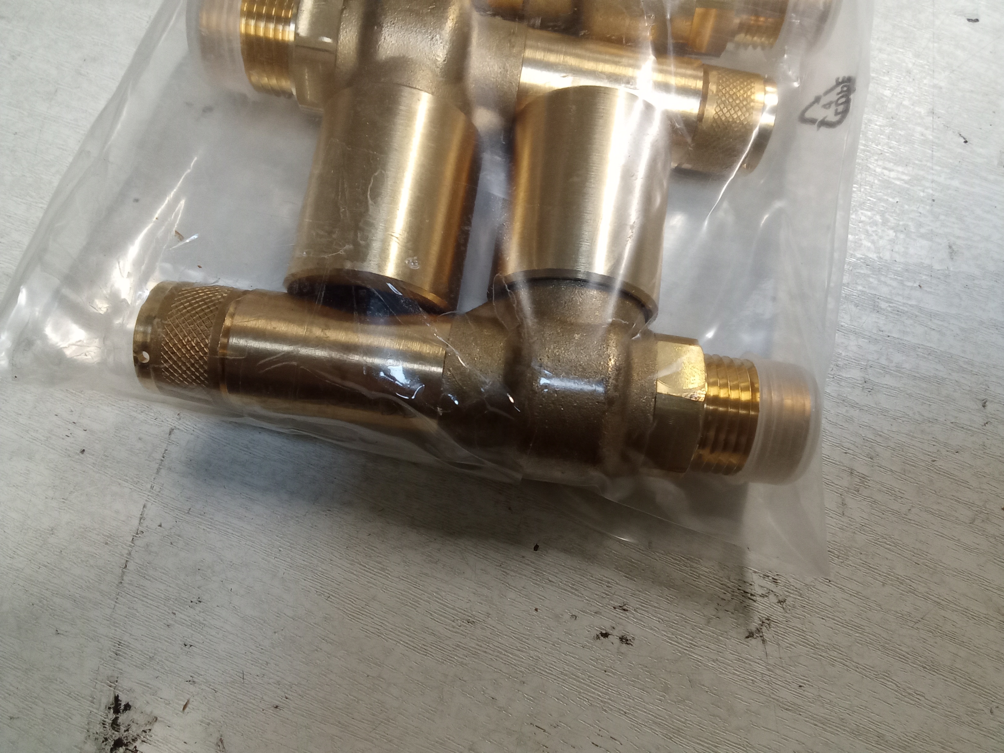 D10/C  (CW614N)