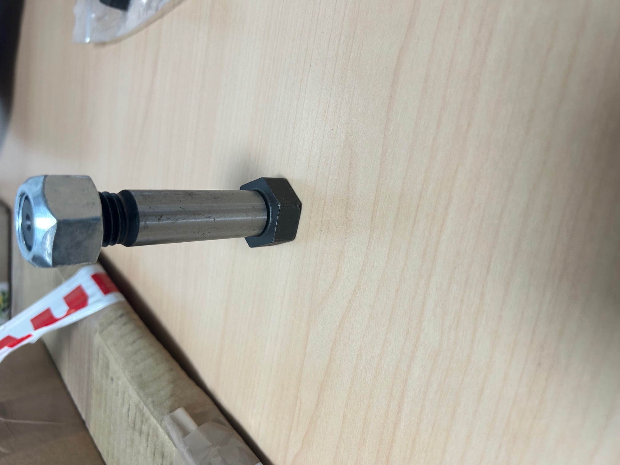 Kit of single bolt and nut for MTVAE-145