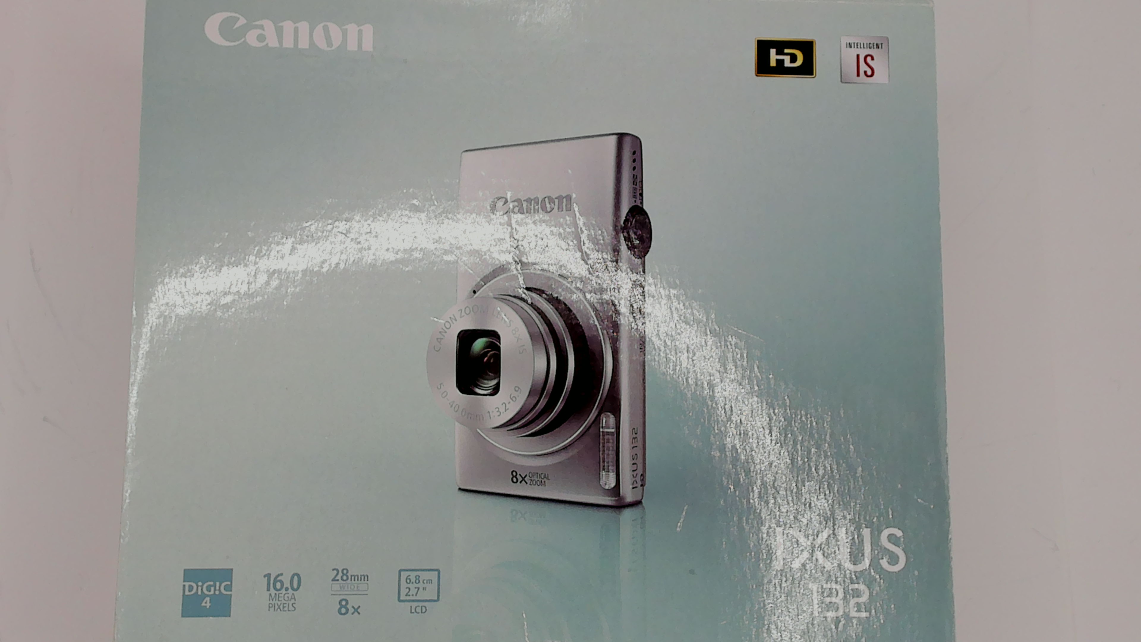 Canon IXUS 132 Digitalkamera mit Zubehör – guter Zustand