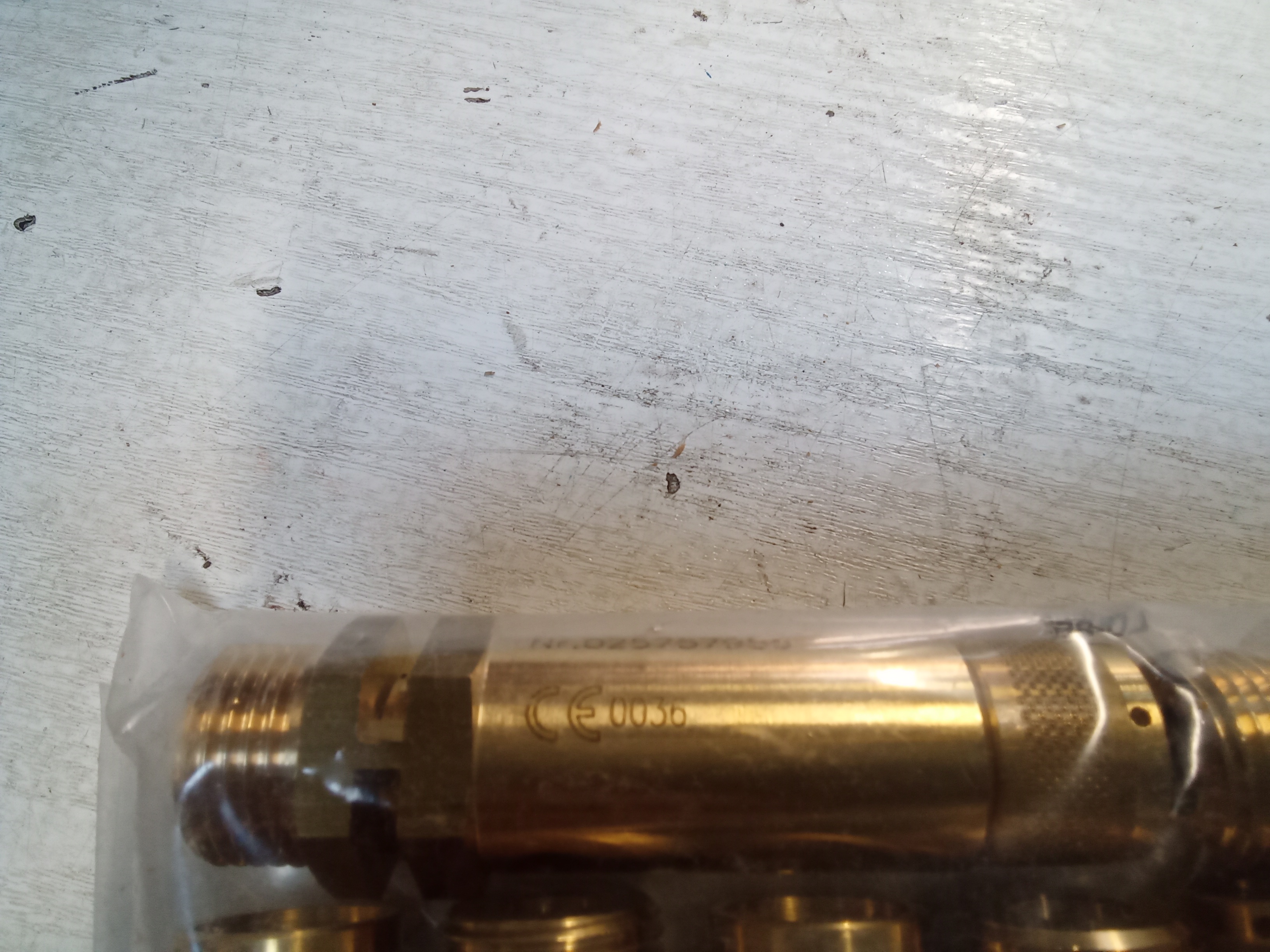 D10  6Bar CW614N
