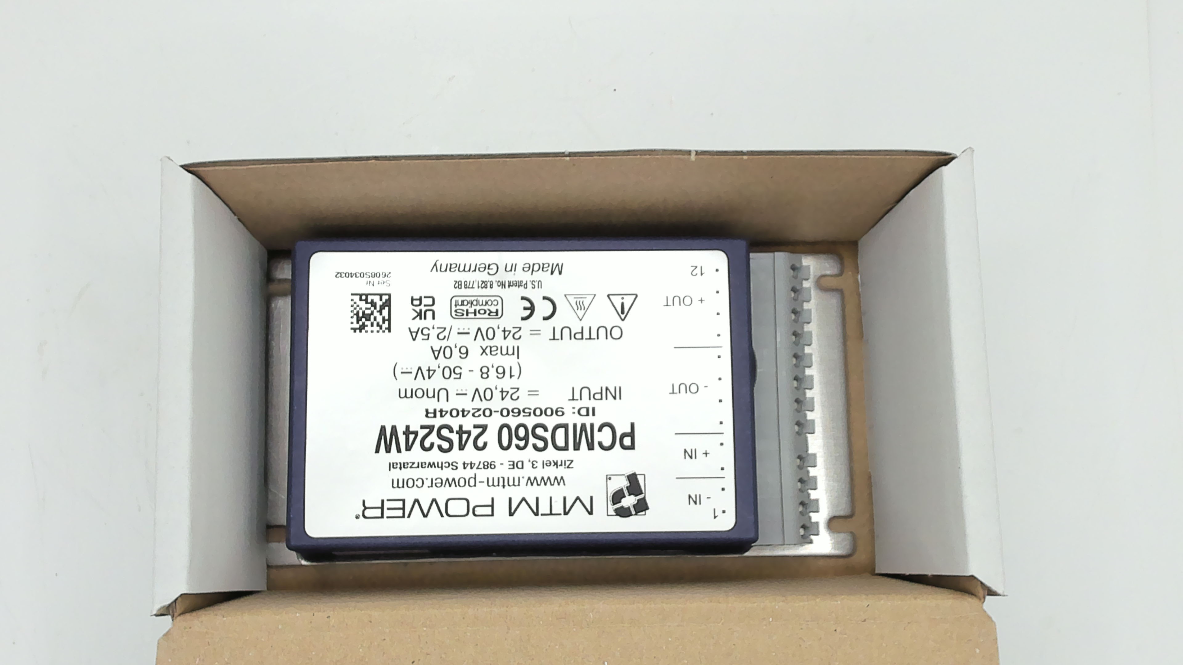 PCMDS60 24S24W / 900560-02404R